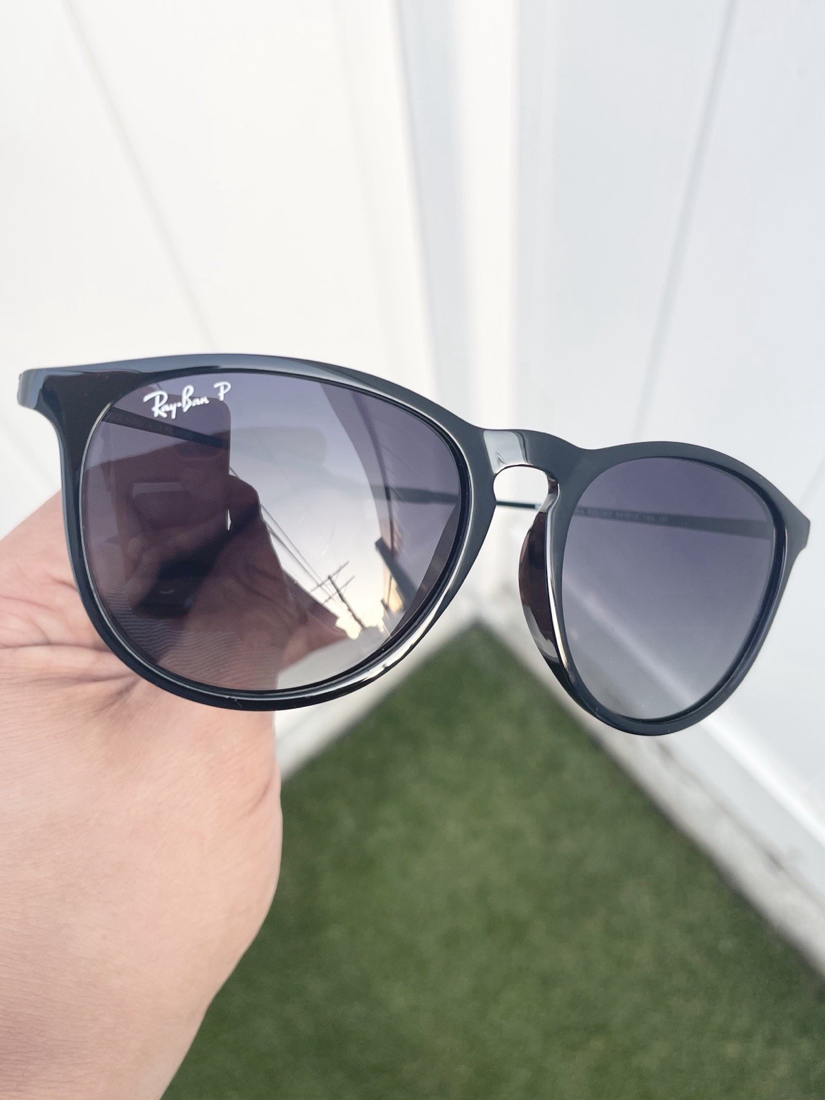 NEW Authentic Ray Ban Erika Polarized RB4171 4171 Black Gradient Size 54/18