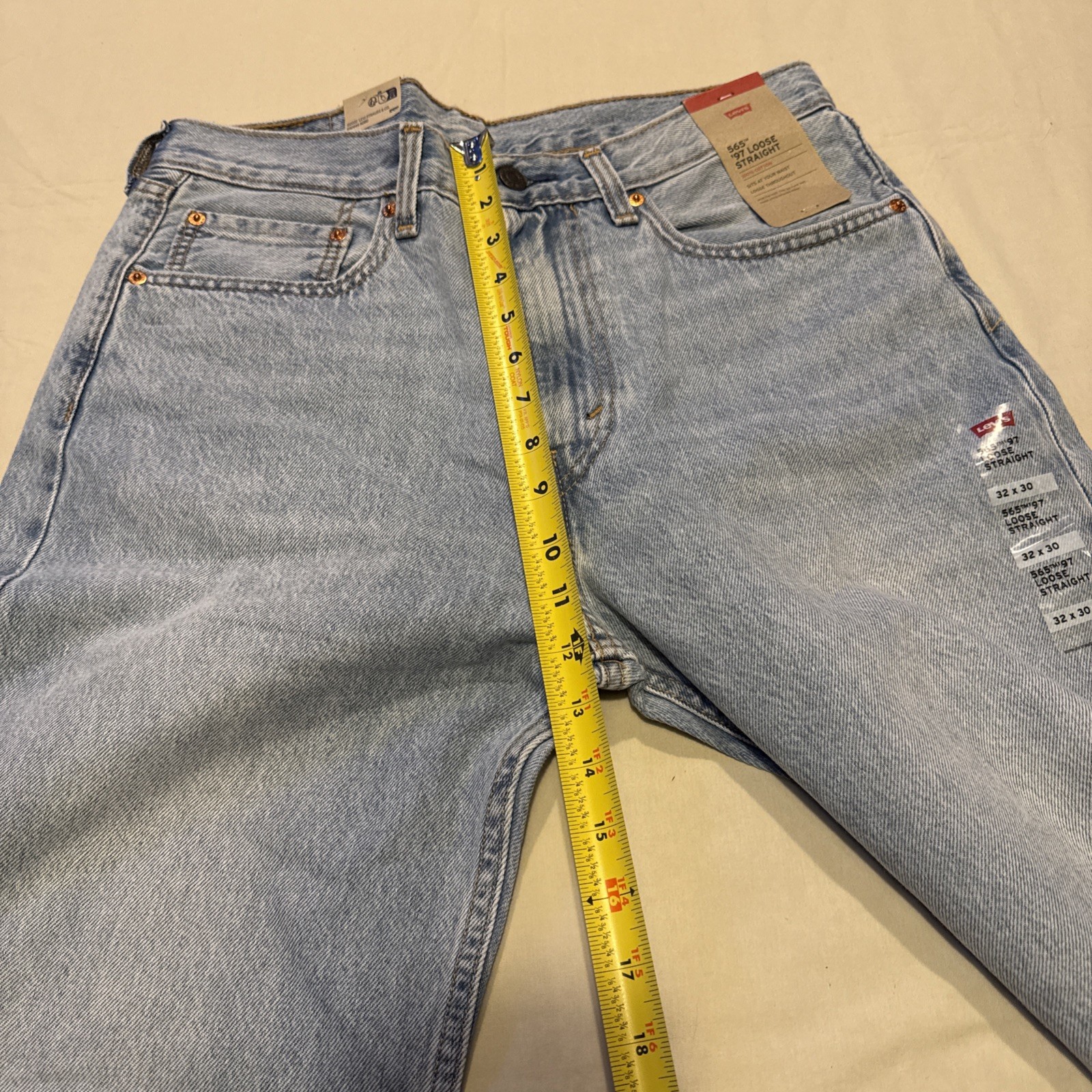 Levi’s 565 Jeans Mens 32×30 Light Blue Wash Loose Straight 97 Denim Fit