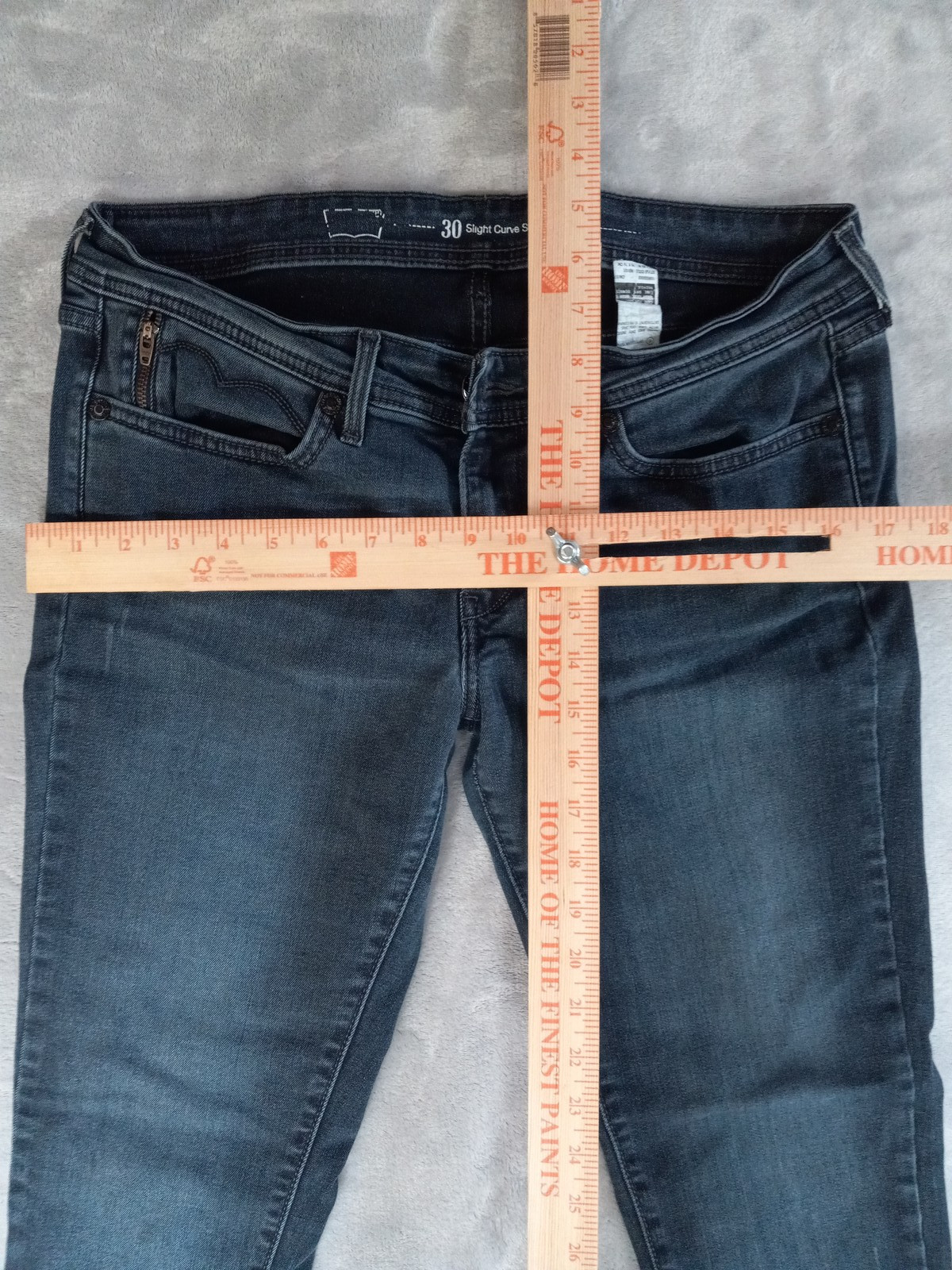 Levi’s Slight Curve Skinny Jeans Womens 30×29 Dark Wash Blue Zip Pocket Stretch