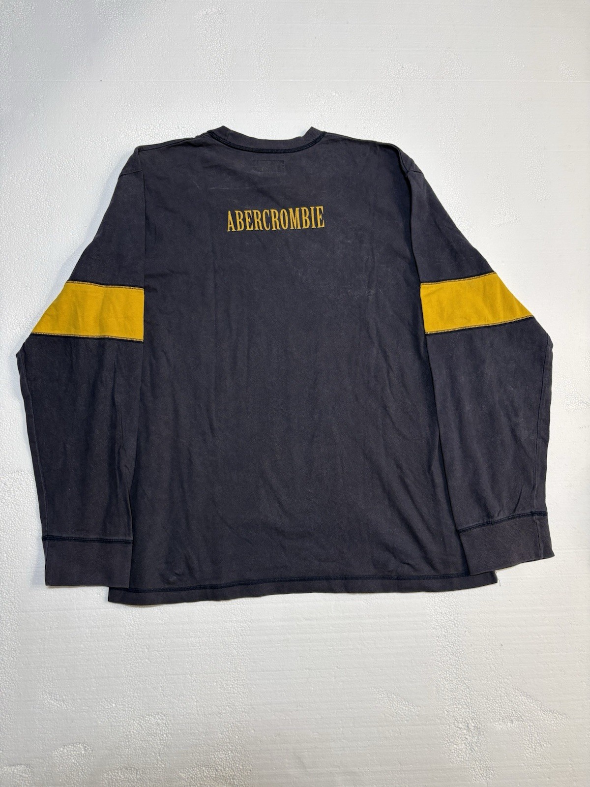 Abercrombie & Fitch Logo Men’s XL Navy Yellow Long Sleeve T-Shirt