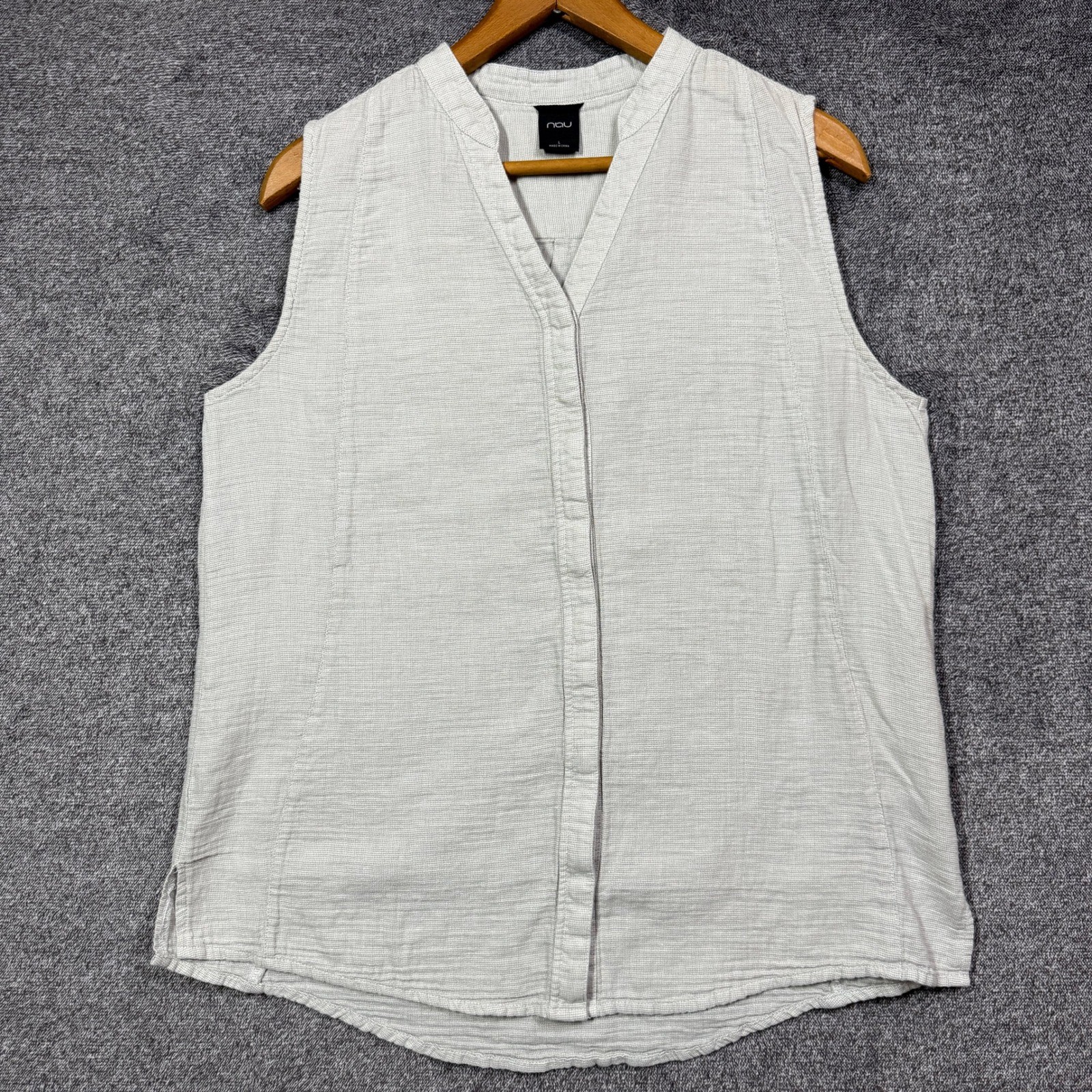 Nau Vest Organic Cotton Hemp Size L Beige Sleeveless Button Front Top