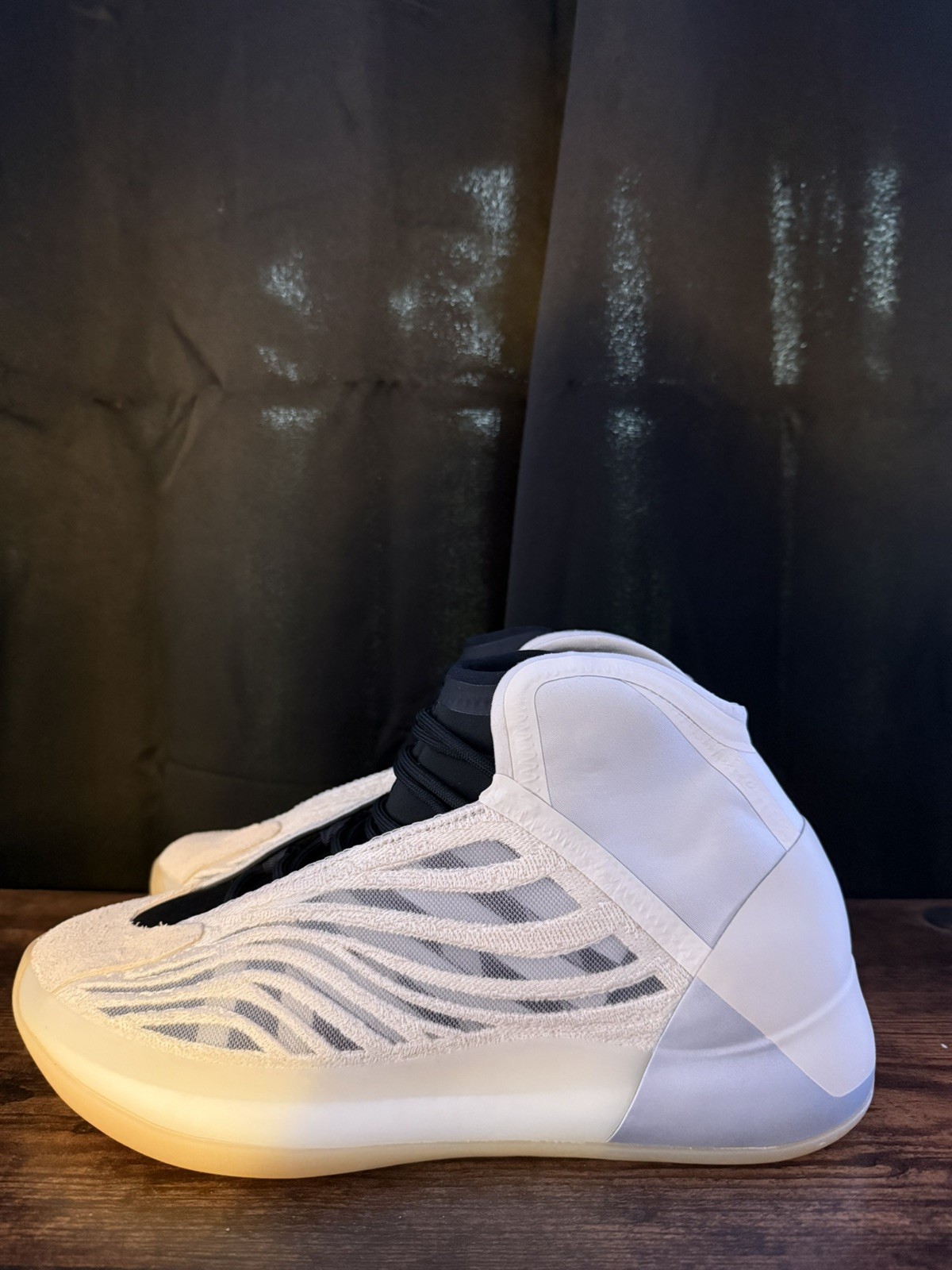 adidas Yeezy Quantum Mist Slate Sz 9.5M