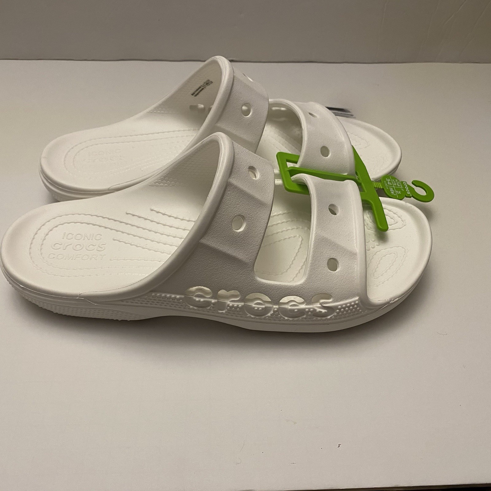 Crocs Unisex White Baya Slide Sandals. Men 7 / Women 9. NEW