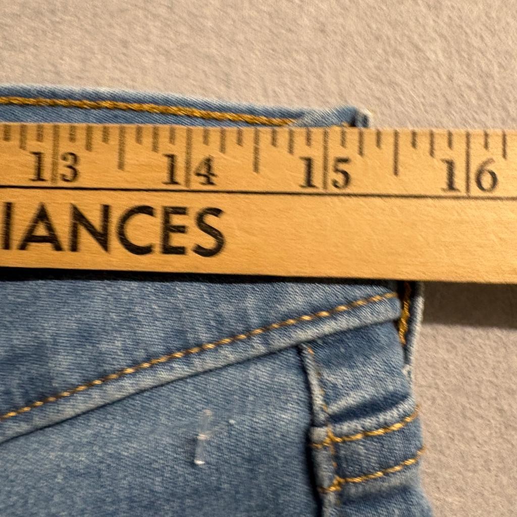 Levis 314 Shaping Straight Jeans Womens 28 Blue Denim Medium Wash Stretch