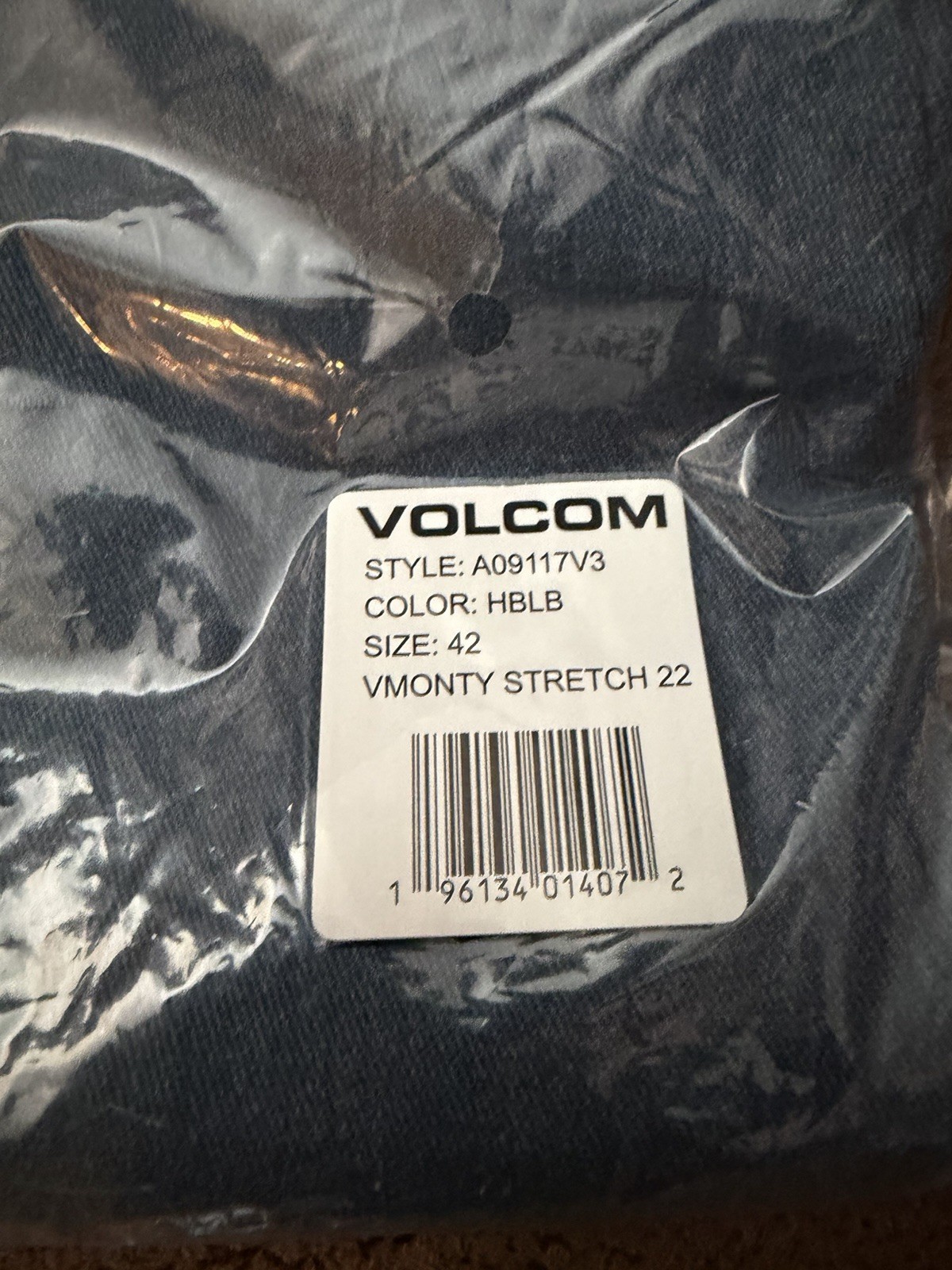 volcom v monty 42 shorts