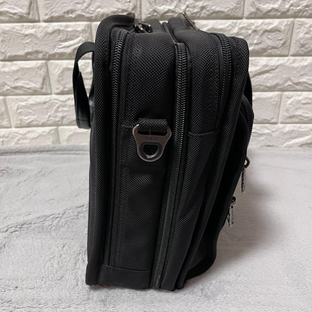 TUMI Alpha 26141D4 Black 2Way Expandable Briefcase 2 Compartment Auth