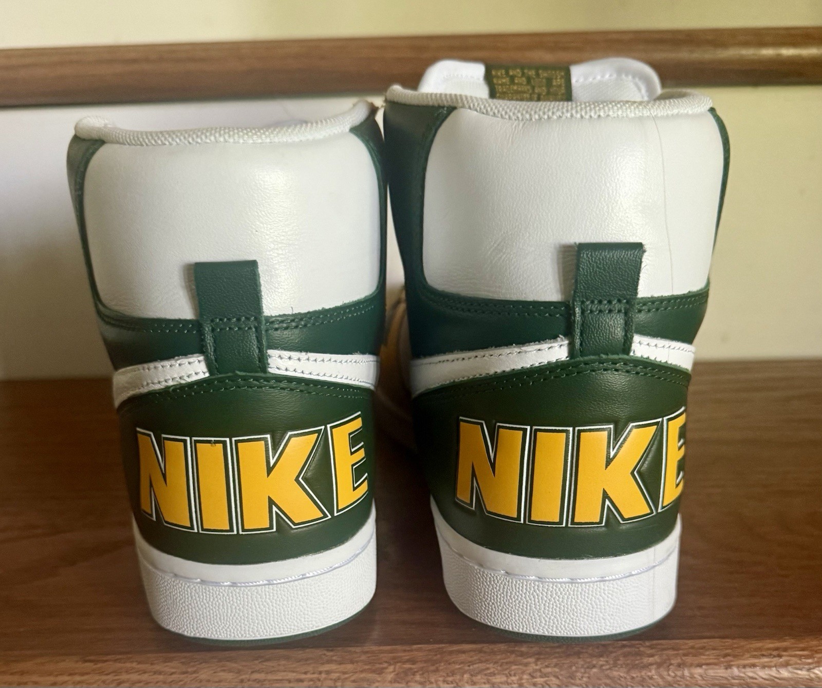 Nike Terminator High Seattle 79 Seattle Supersonics Green Gold Men’s Size 9.5