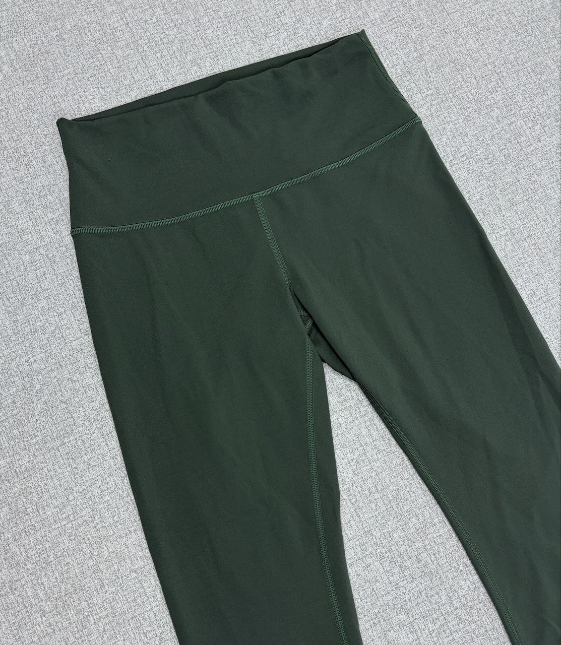 Lululemon Wunder Train HR Crop 23″ Leggings Womens 8 Rainforest Green Everlux