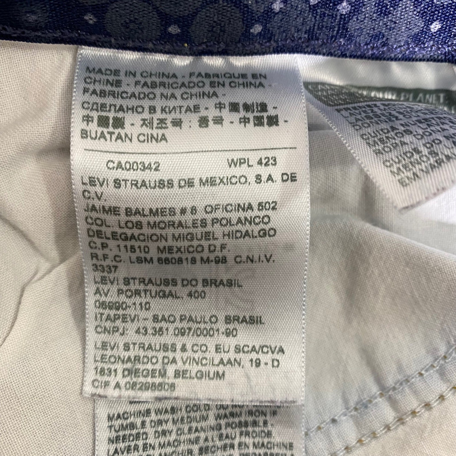 Levi’s 525 Perfect Waist Jeans Womens 10M Light Wash Blue Denim 30×31 Boho Prep