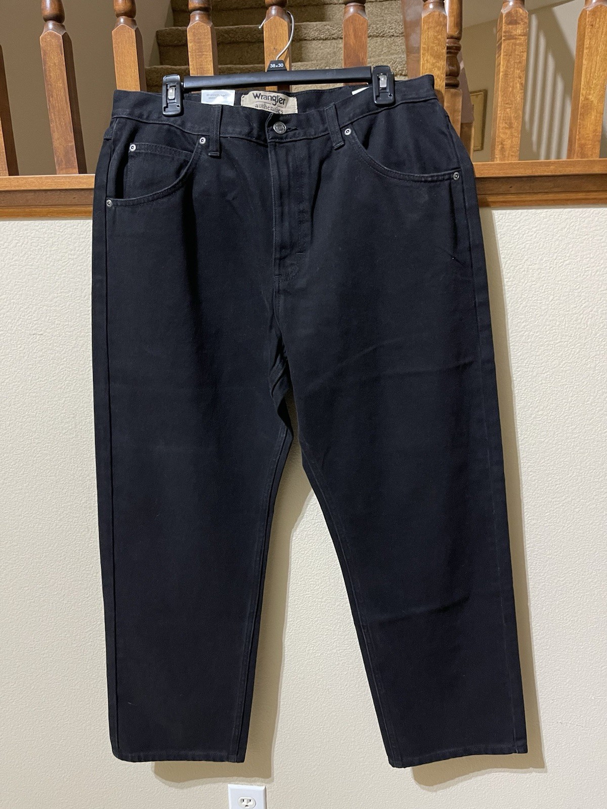 Wrangler Authentics Men’s Black Dark Wash Denim Straight Jeans Regular Fit