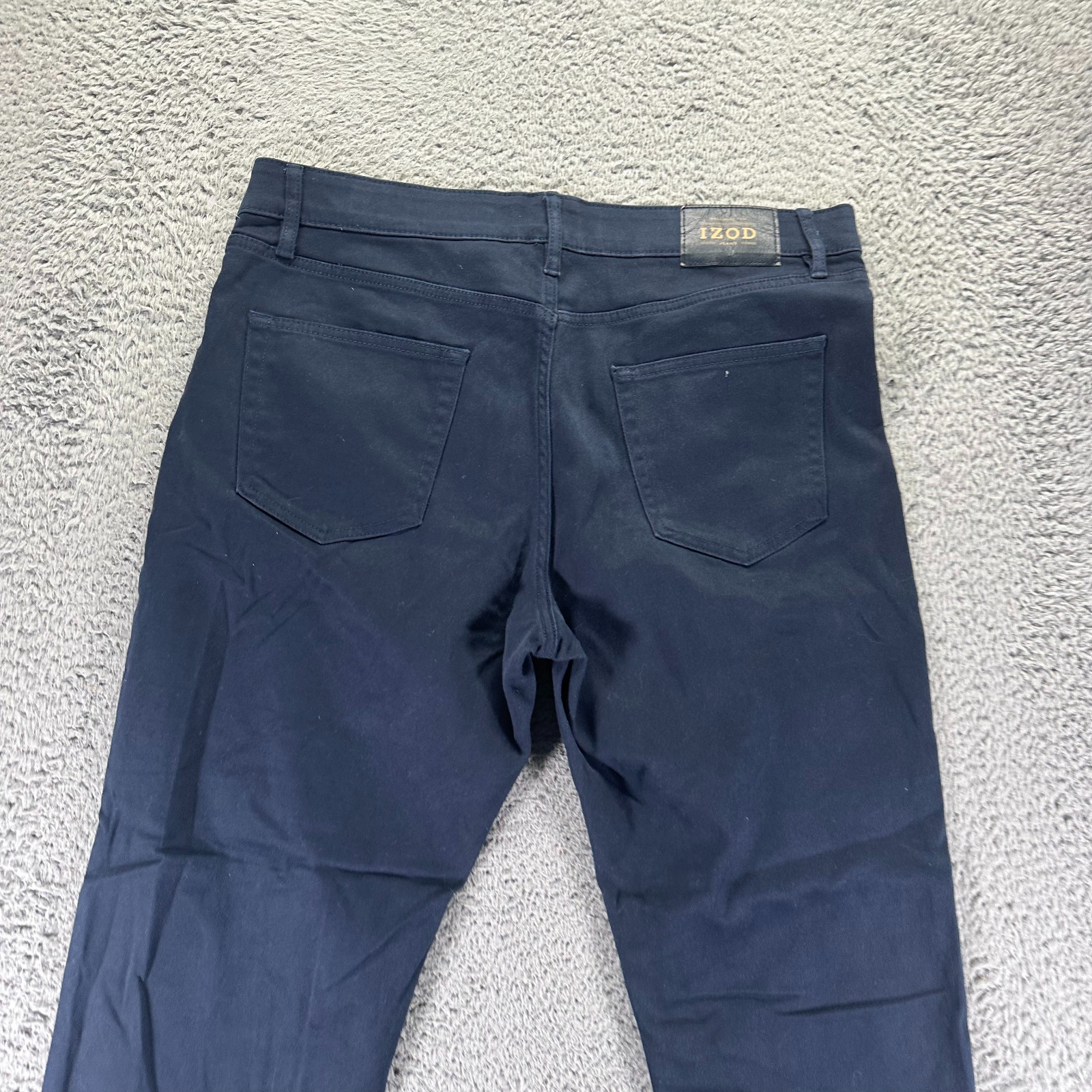 Izod Jeans Mens 36×30 Blue Cotton Denim Straight Leg Workwear Travel Stretch