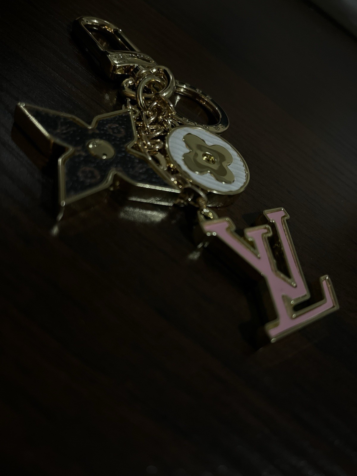 Louis Vuitton Monogram Key Holder/Chain – Pink