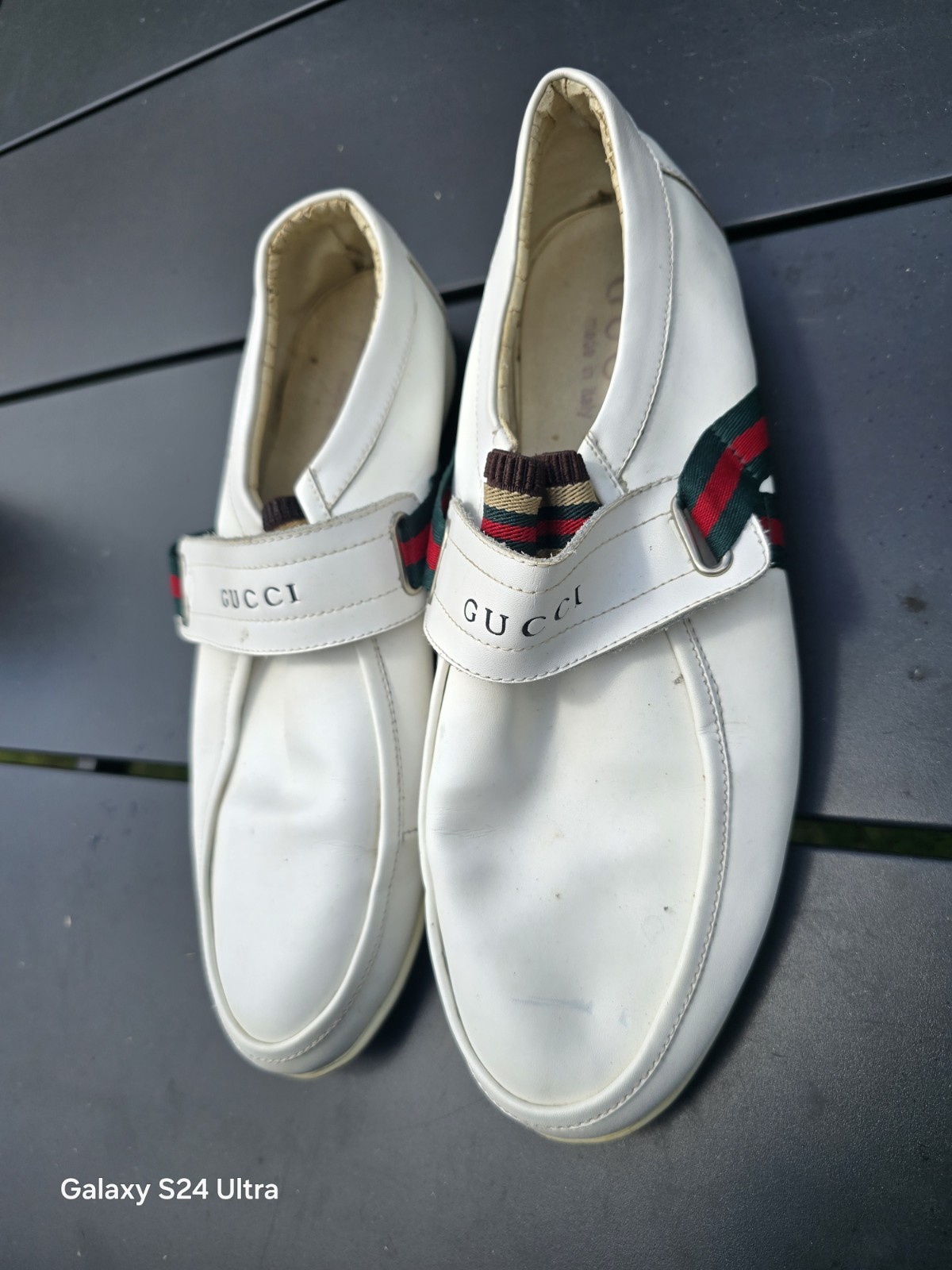 Gucci Men’s White Leather Slip-On Strap Shoes Green/Red Web Stripe Size 10.5