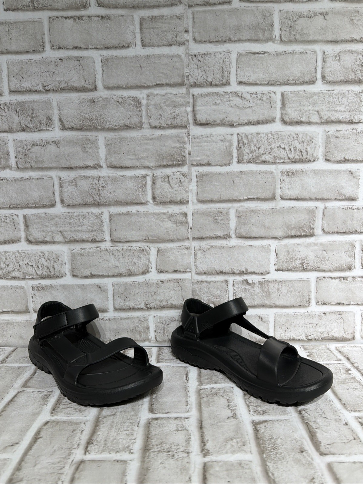 Teva Men’s Hurricane Drift Hiking Outdoor Sandals Black 1124073/BLK Sz 7