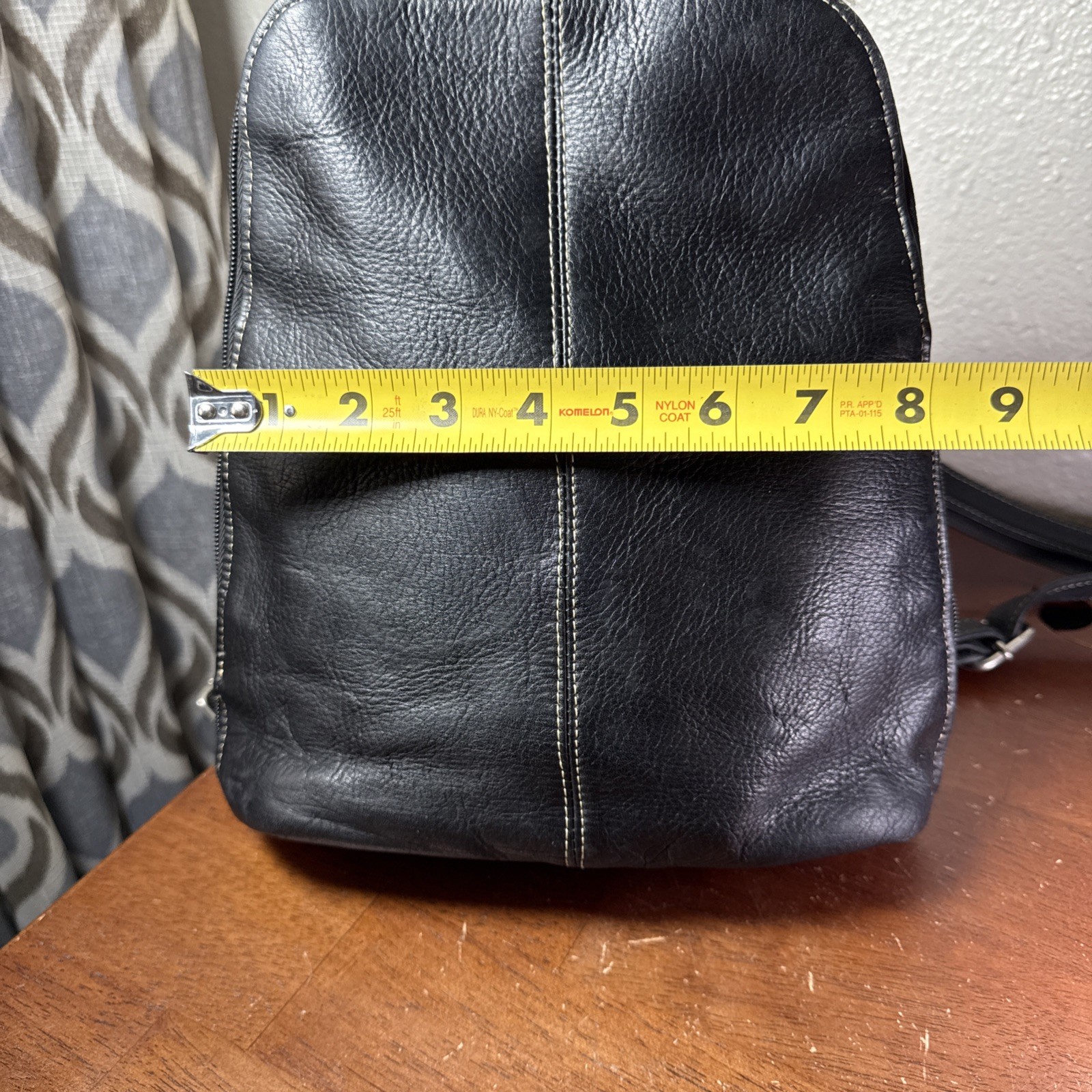Le Donne Genuine Leather Zip Sling Or Backpack Black