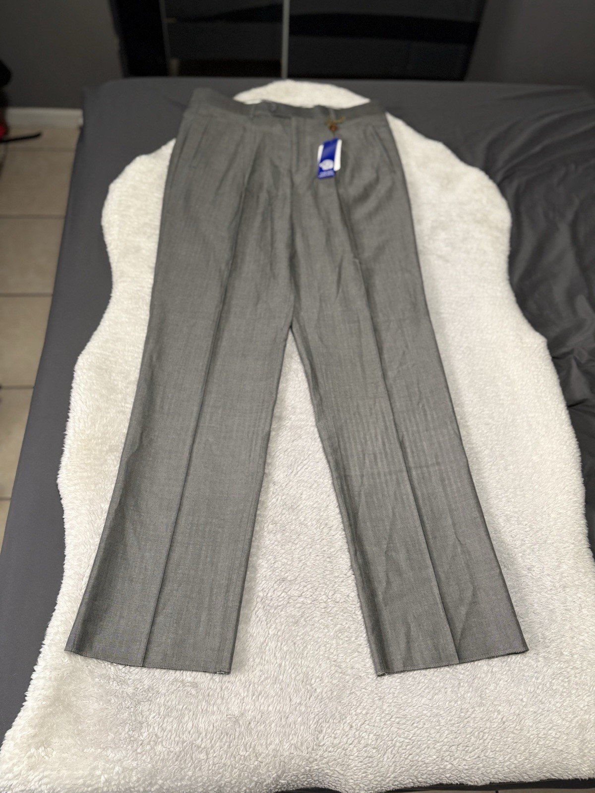 New Galliani Gray Wool Pleated Dress Pants Size 36 Italy Herringbone Unhemmed