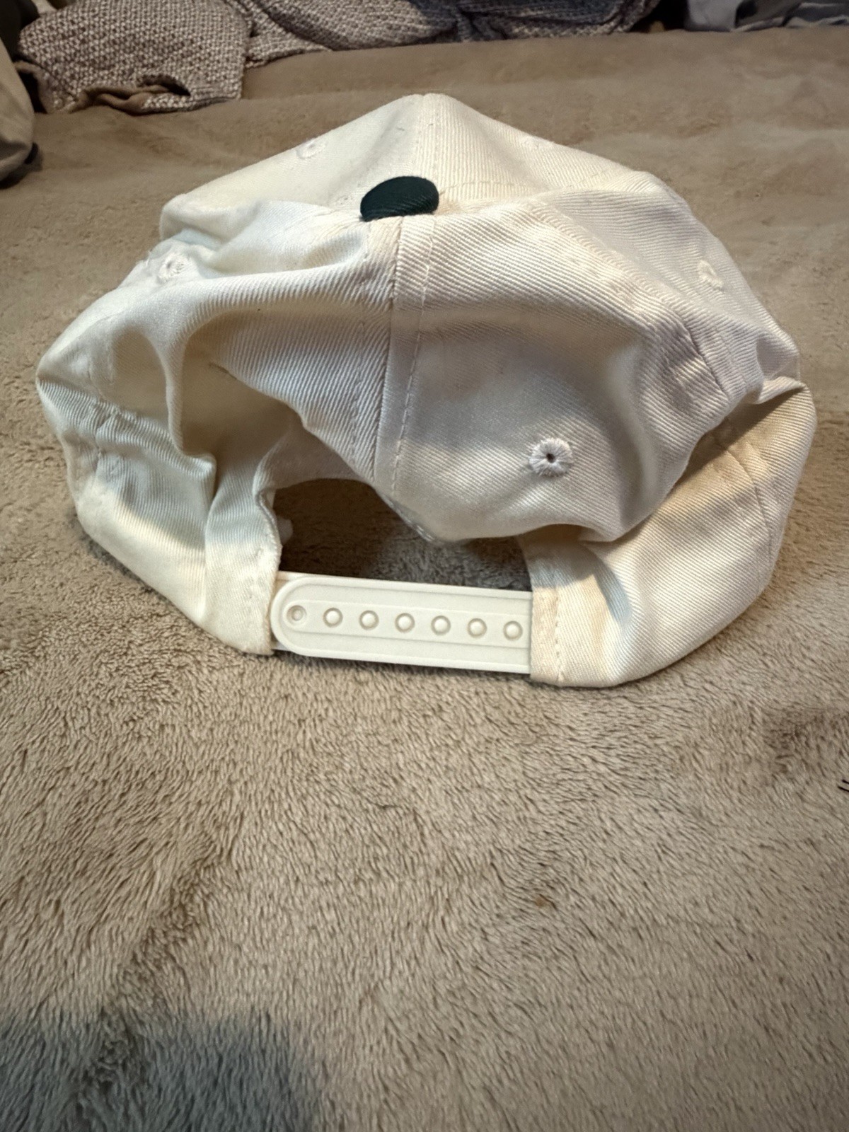 Four Seasons Men’s Adjustable Snapback Baseball Cap Farm Graphic White/Green