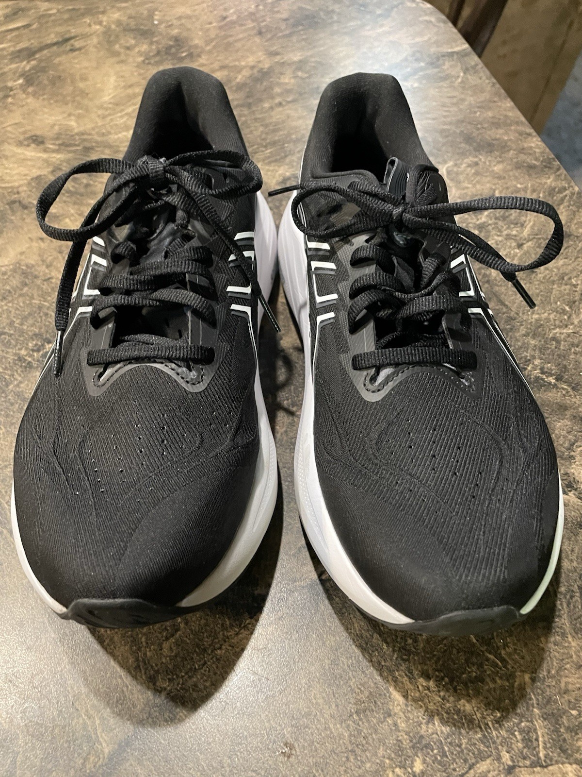 Men’s ASICS GT – 2000 14 Black White Running Shoes Sneakers Size 12