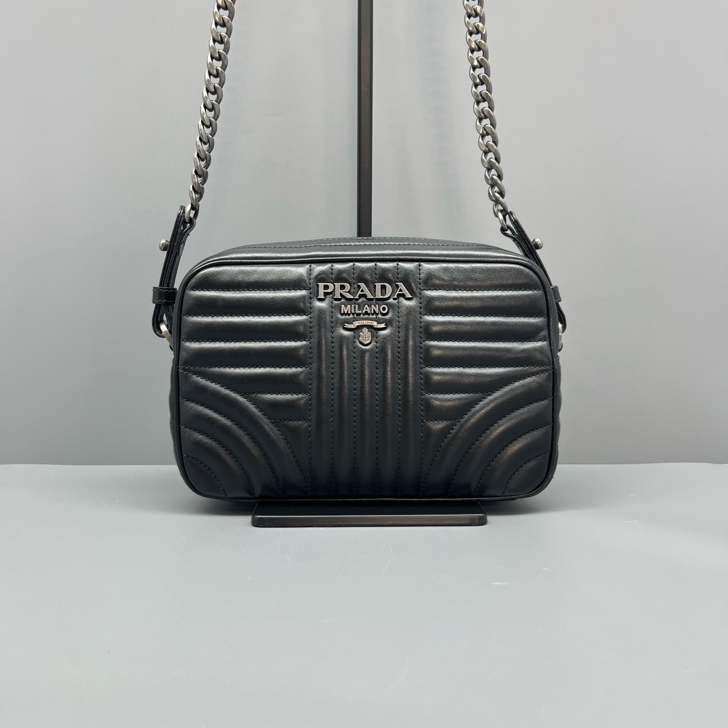 Prada Pre-Owned Authentic Camera Bag Black 21*16*8cm Free Tracked Shipping