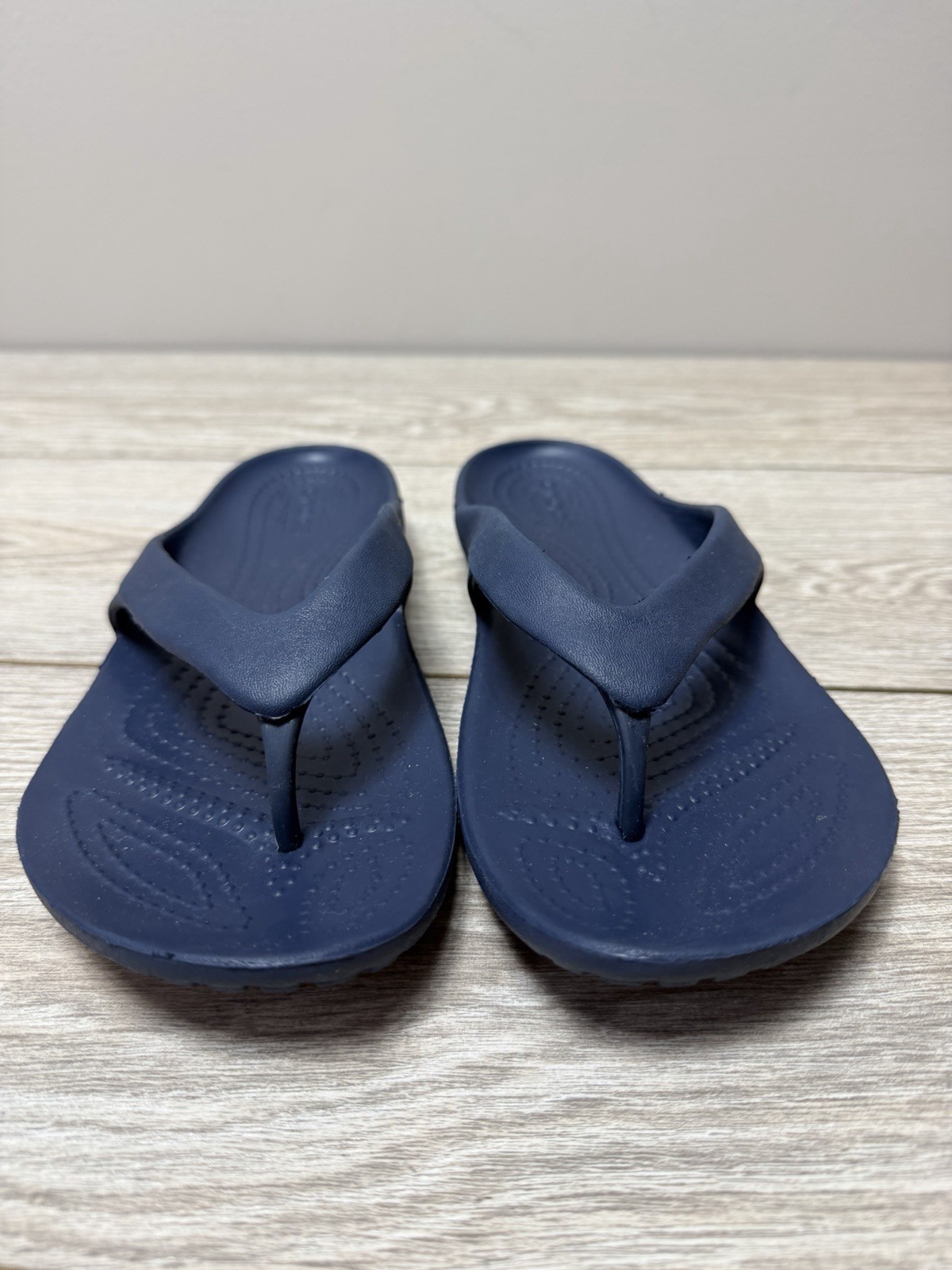 Crocs Iconic Comfort Navy Kadee II Flip Flop Sandals Womens Size 6