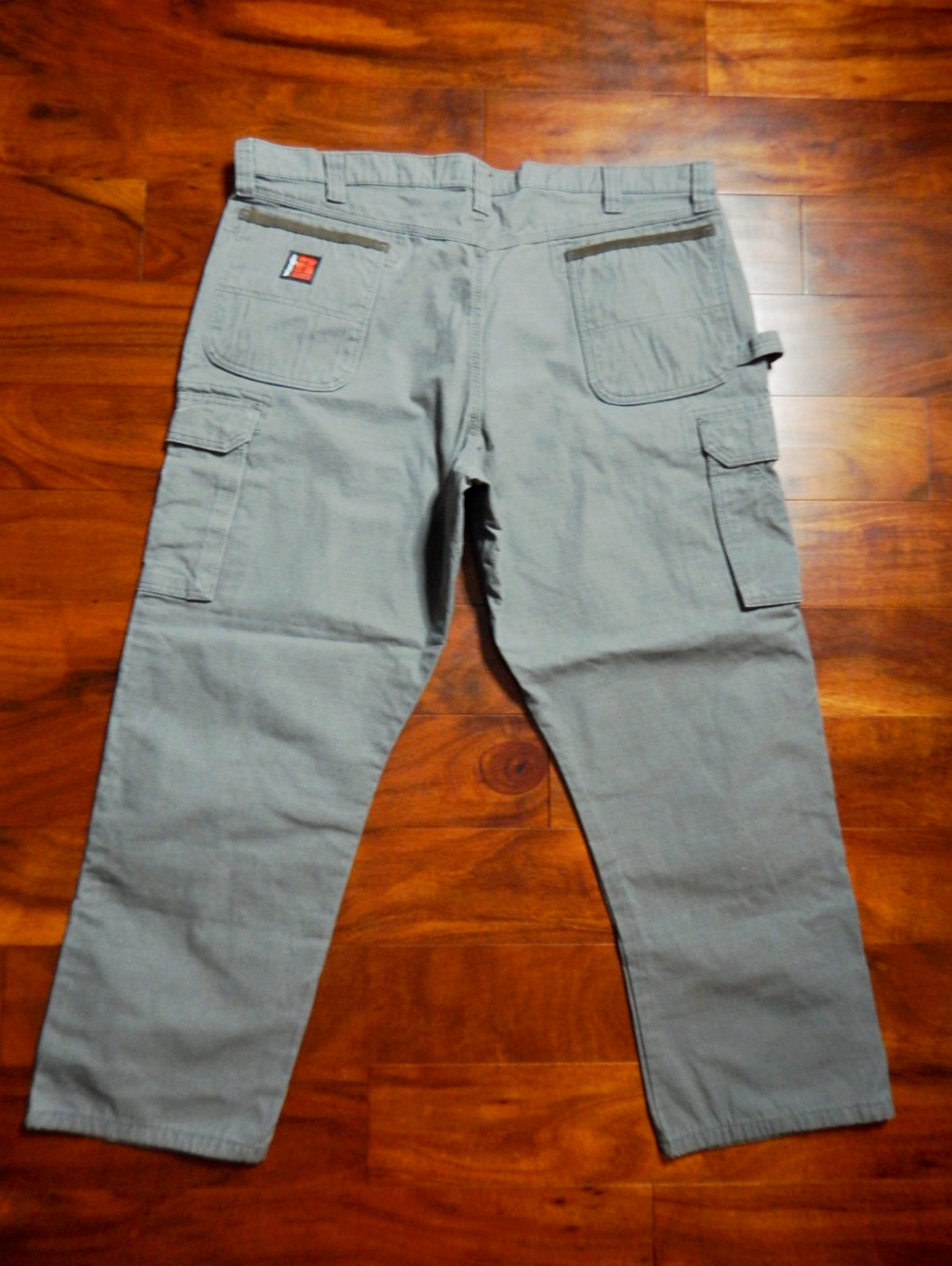 Wrangler Riggs Men’s Workwear Carpenter Olive Green Pants Size W42/L30