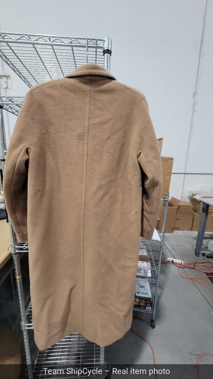with tags Aritzia Babaton The Ceremony Coat in Re Camel Wool Cocoa Sand G2U