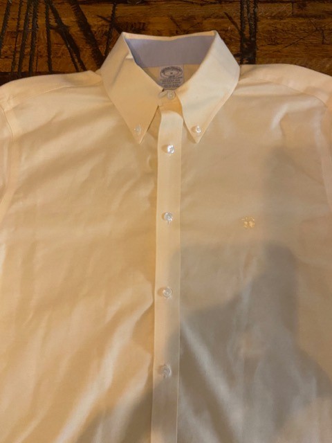Brooks Brothers Regent Shirt Mens Medium M Yellow Button Up Oxford Logo