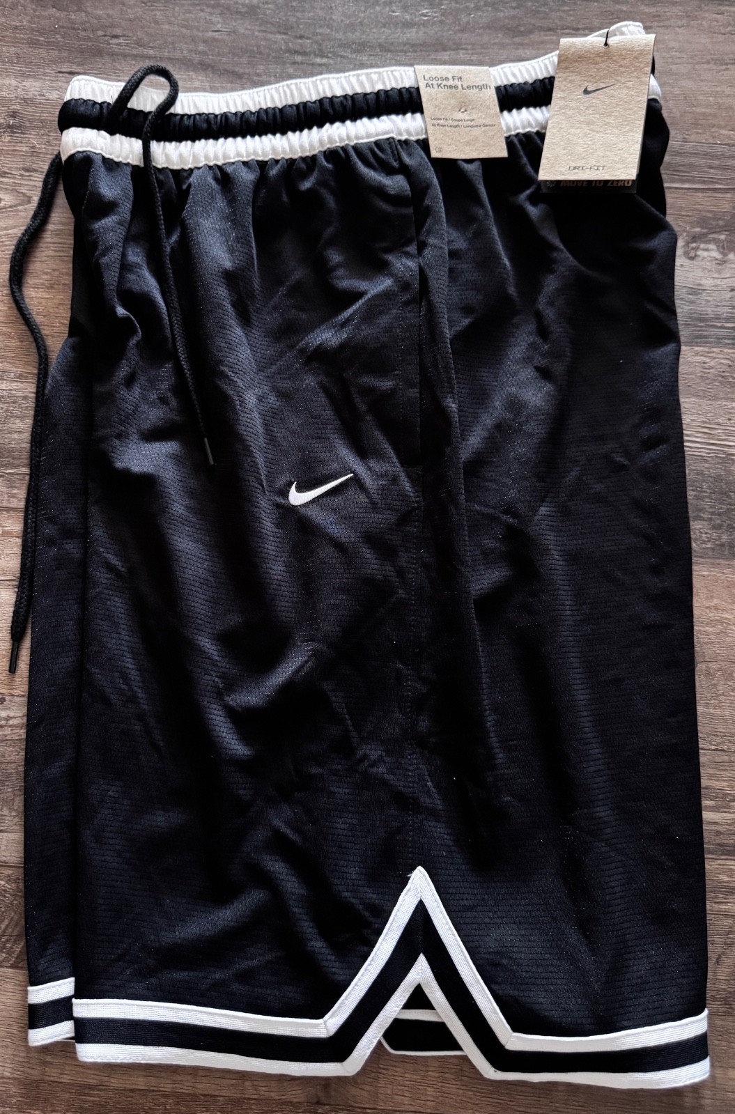 NWT Mens Nike L Black/White Dri-Fit Micro Mesh DNA Basketball Shorts Large