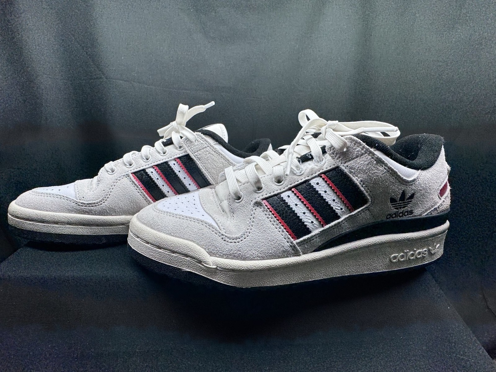Adidas Forum Low CL JP6094 Mens Size 7 white Black and Red Sneakers