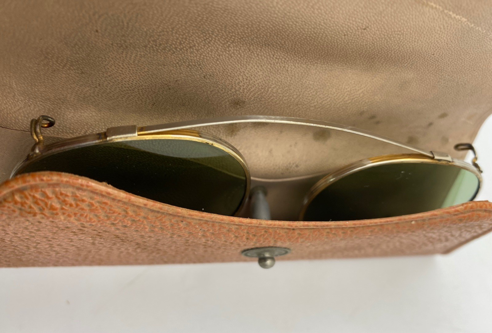 Vintage Clip On Oval Gold Brass Frame Sunglasses Fine Scratches W/original Case