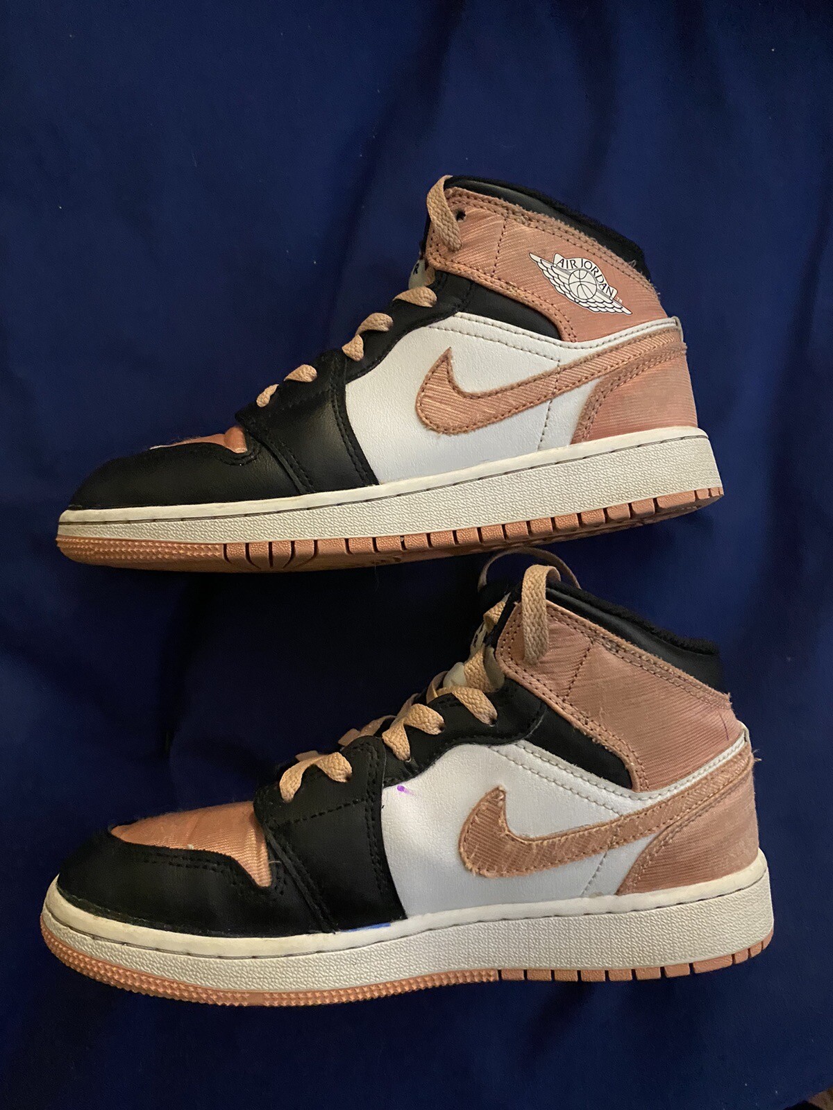 Air Jordan 1 Mid ‘Madder Root Pink’ Black Sneaker, Size 4Y / 5.5W DM9077-108