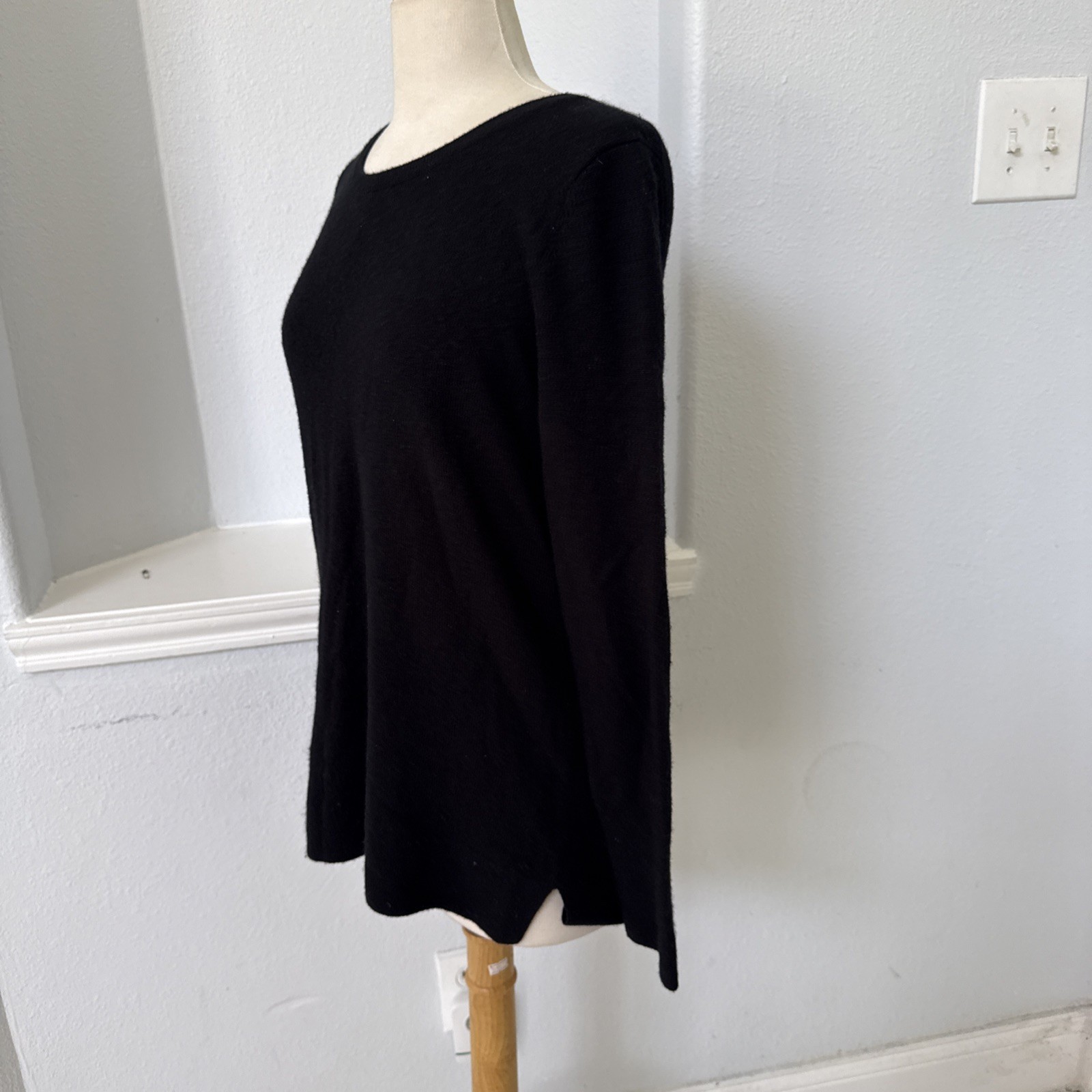 Neiman Marcus Sweater Womens S Cashmere Minimalist Quiet Luxury