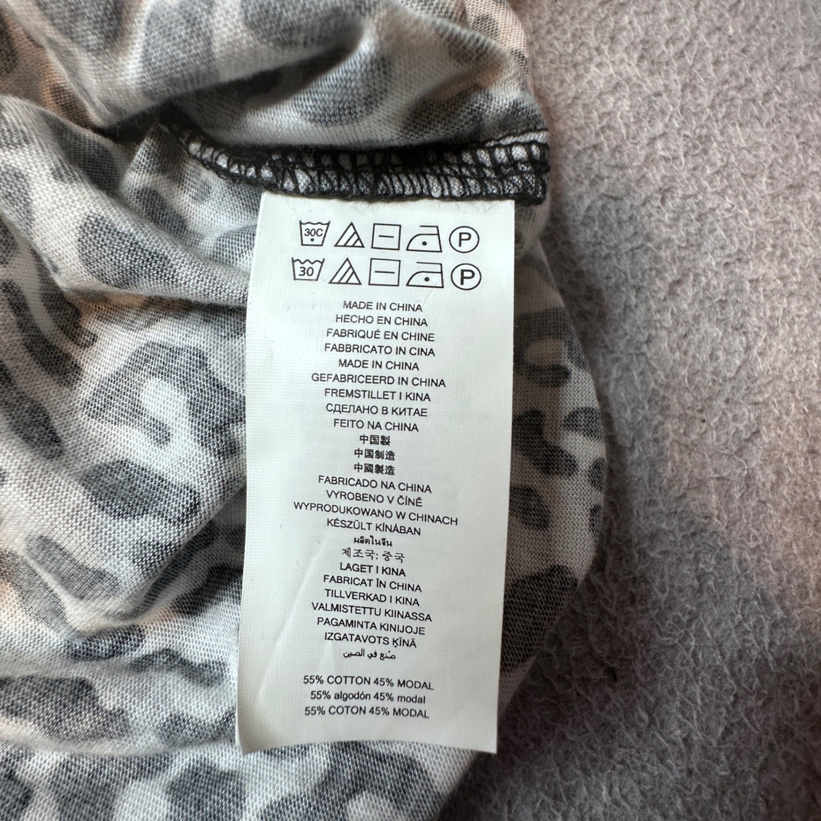 Michael Kors Top Women L Grey Leopard Print Cinched Puff Sleeve Scoop Neck