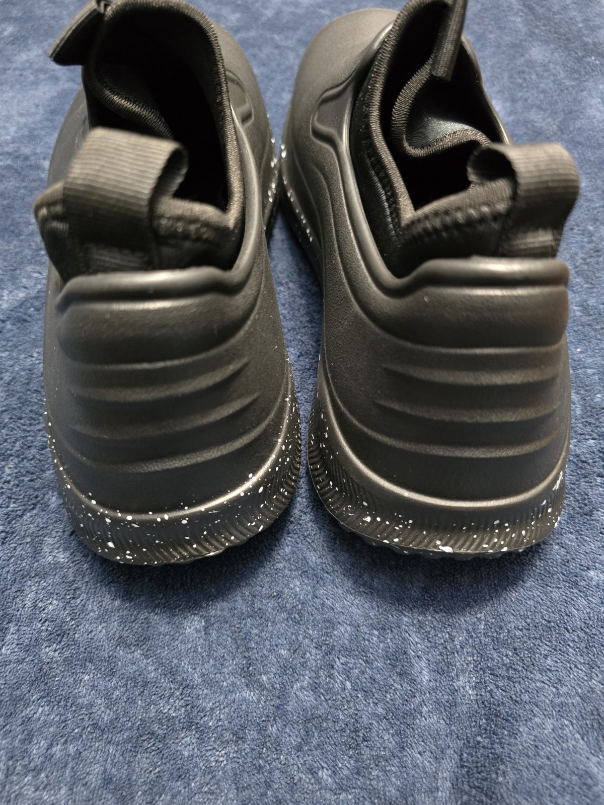 kitchen working shoes non-slip chef safety, Size 41 Black. 12″ Length 4.5″ Wide