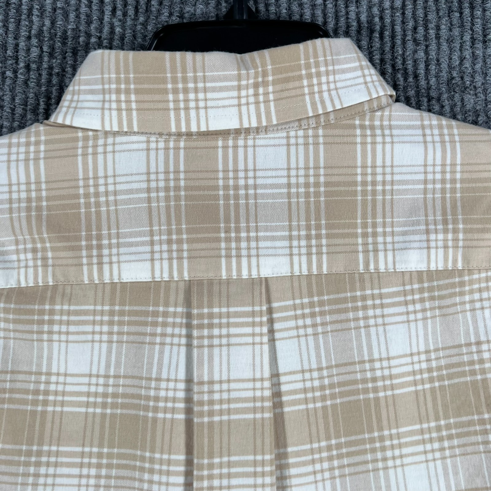 Rowm Shirt Mens Medium Beige Plaid Long Sleeve Button Down Casual Comfort New