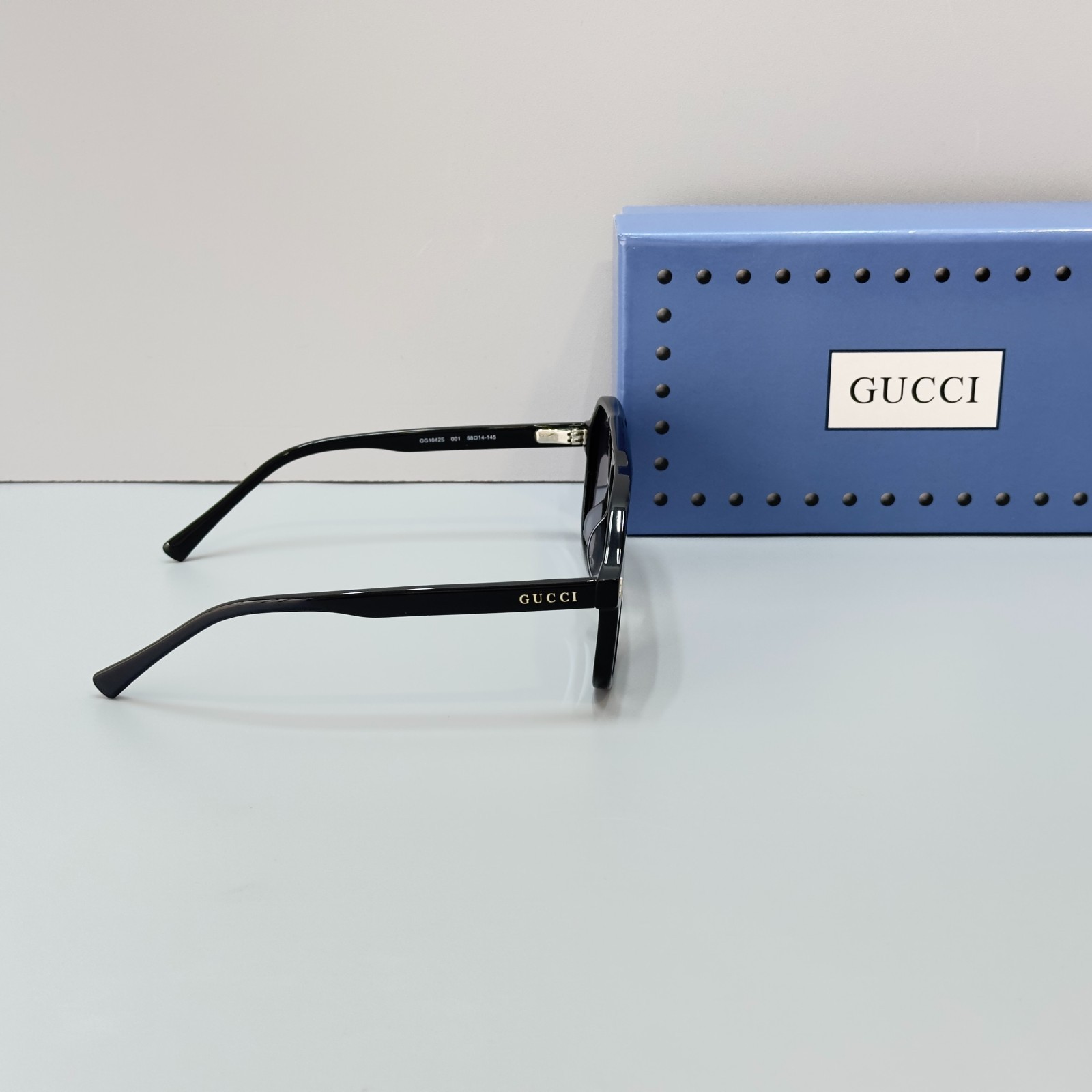 Gucci GG1042S Black Frame Gray Lens Aviator Sunglasses Unisex New w/ Box