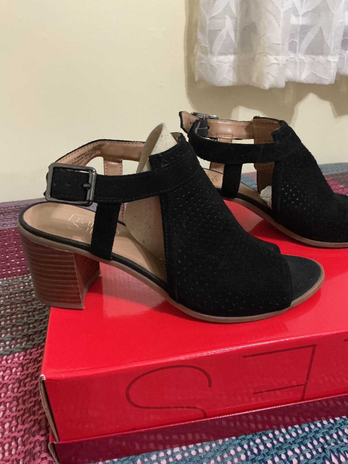 Franco Sarto Womens Sandals Sz 8 M “Harlet2” Black Suede Leather Ankle Heels #B