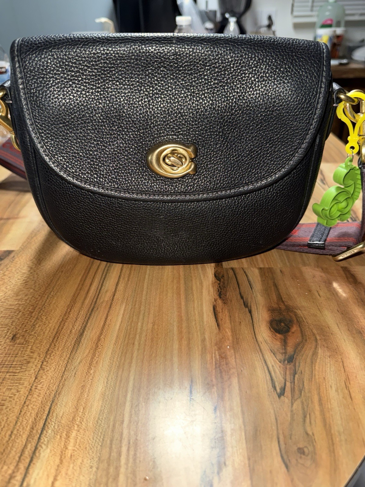 Coach Black Pebbled Crossbody Bag Turnlock & Zip, Detachable Strap, Gold