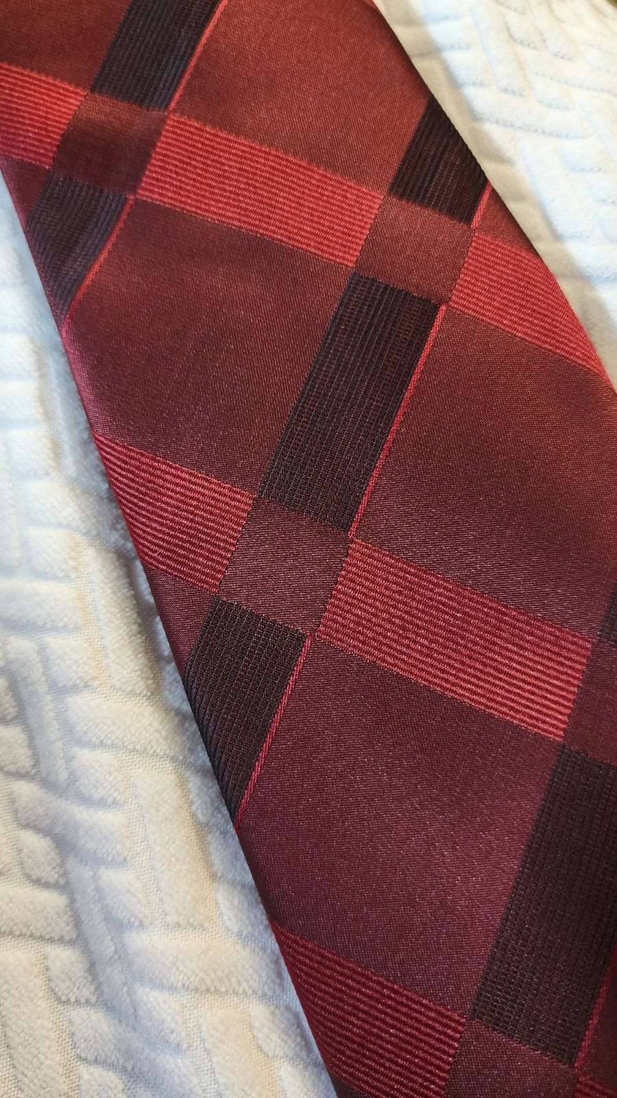 NWT J.Ferrar Men’s Red Tie Extra Long 62.5 Inches x 3.25 Inches Wide