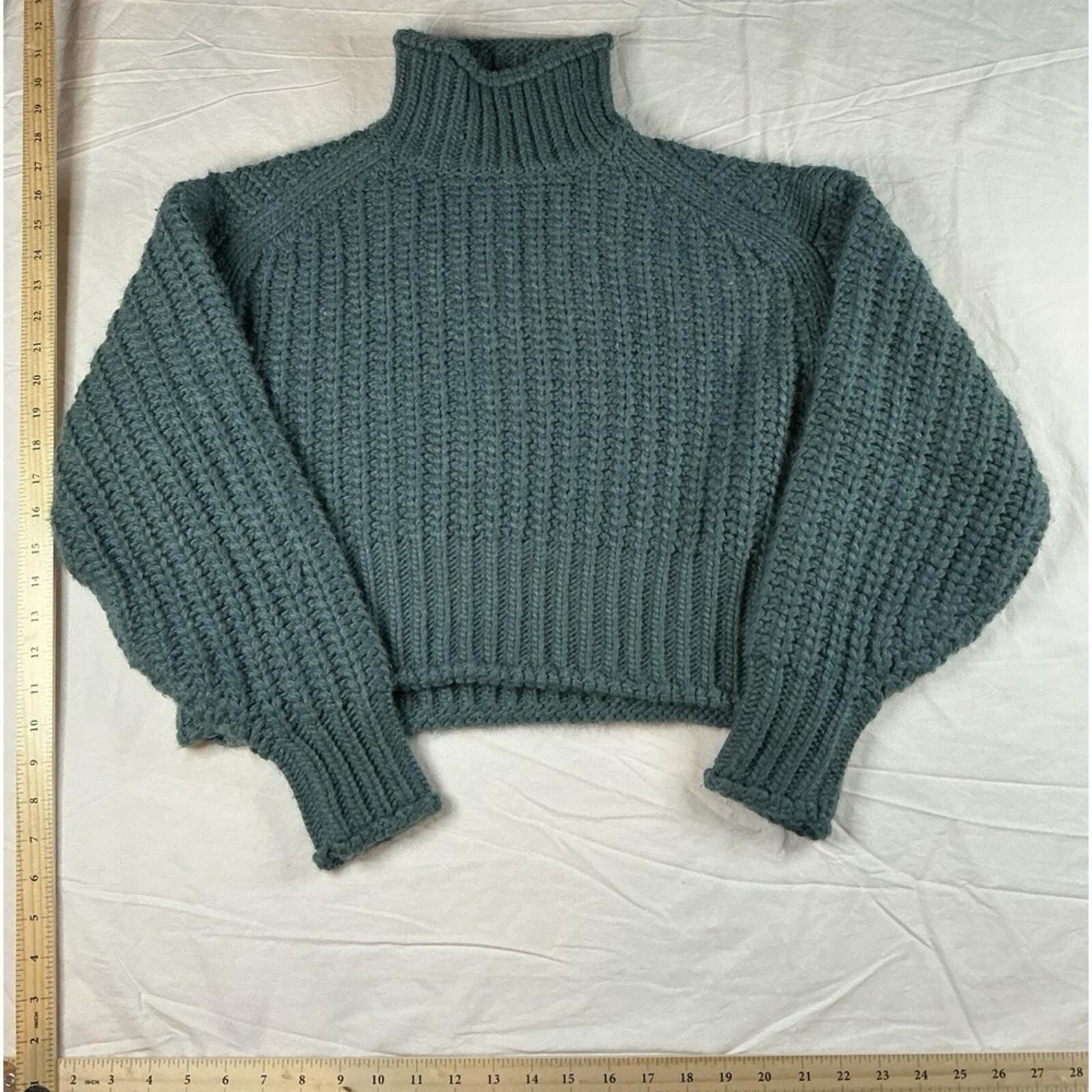 🧶 H&M Chunky Knit Cropped Turtleneck Sweater Green XS Cozy Winter 🧶