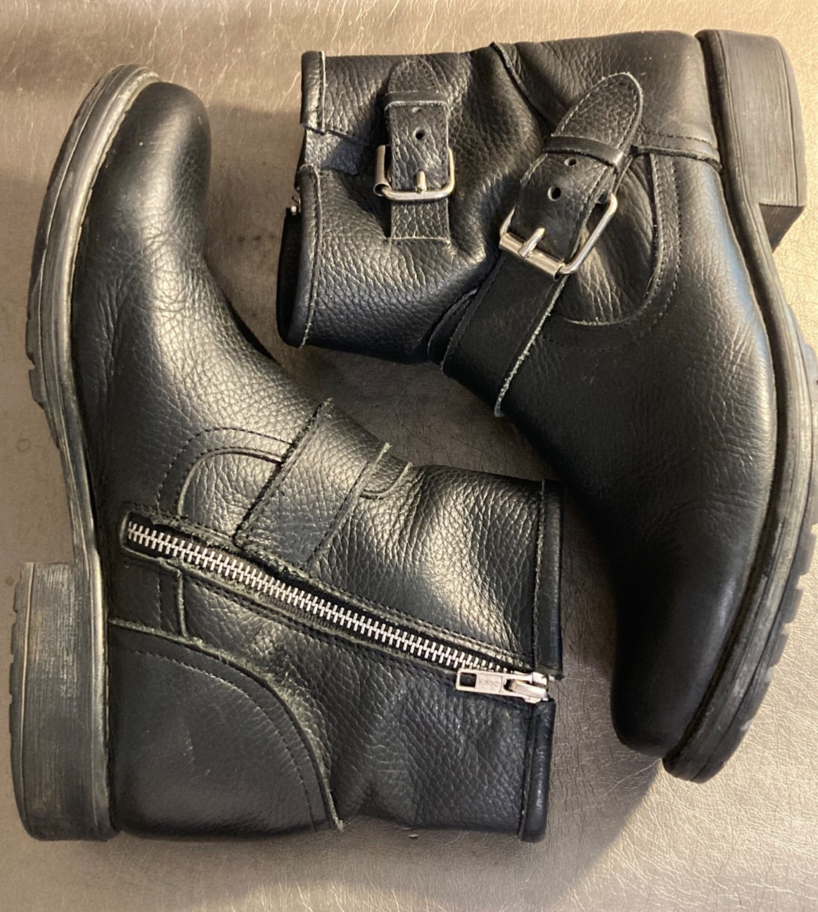 Steve Madden Black Leather Moto Ankle Boots Buckle Accent Side Zip Size 9.5