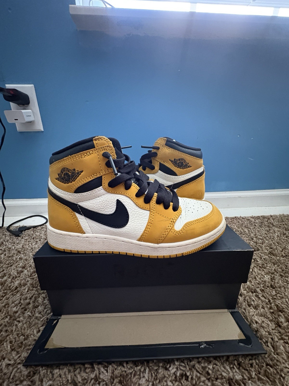 Nike Air Jordan 1 Mid Yellow/White/Black FD1377-701 Mid Top Lace-Up