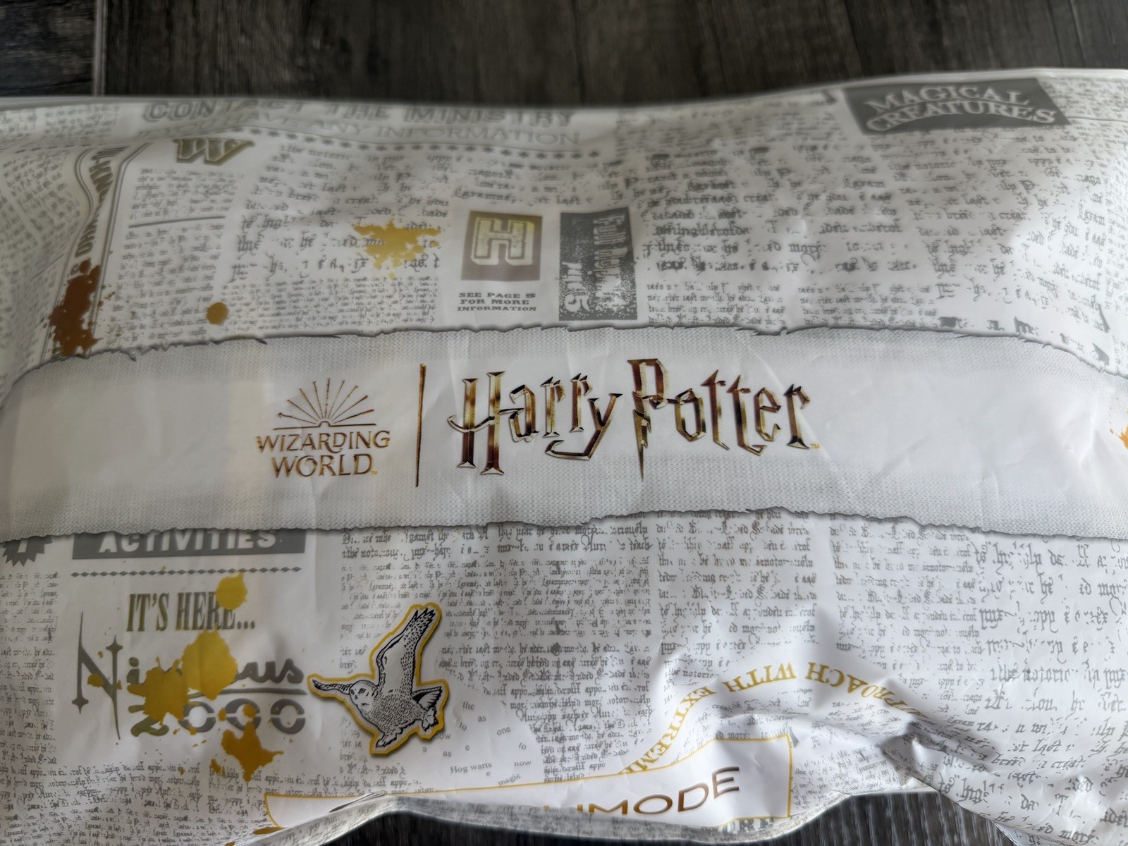 Harry Potter Gryffindor Red/Yellow Striped Knit Rectangle Scarf Embroidered