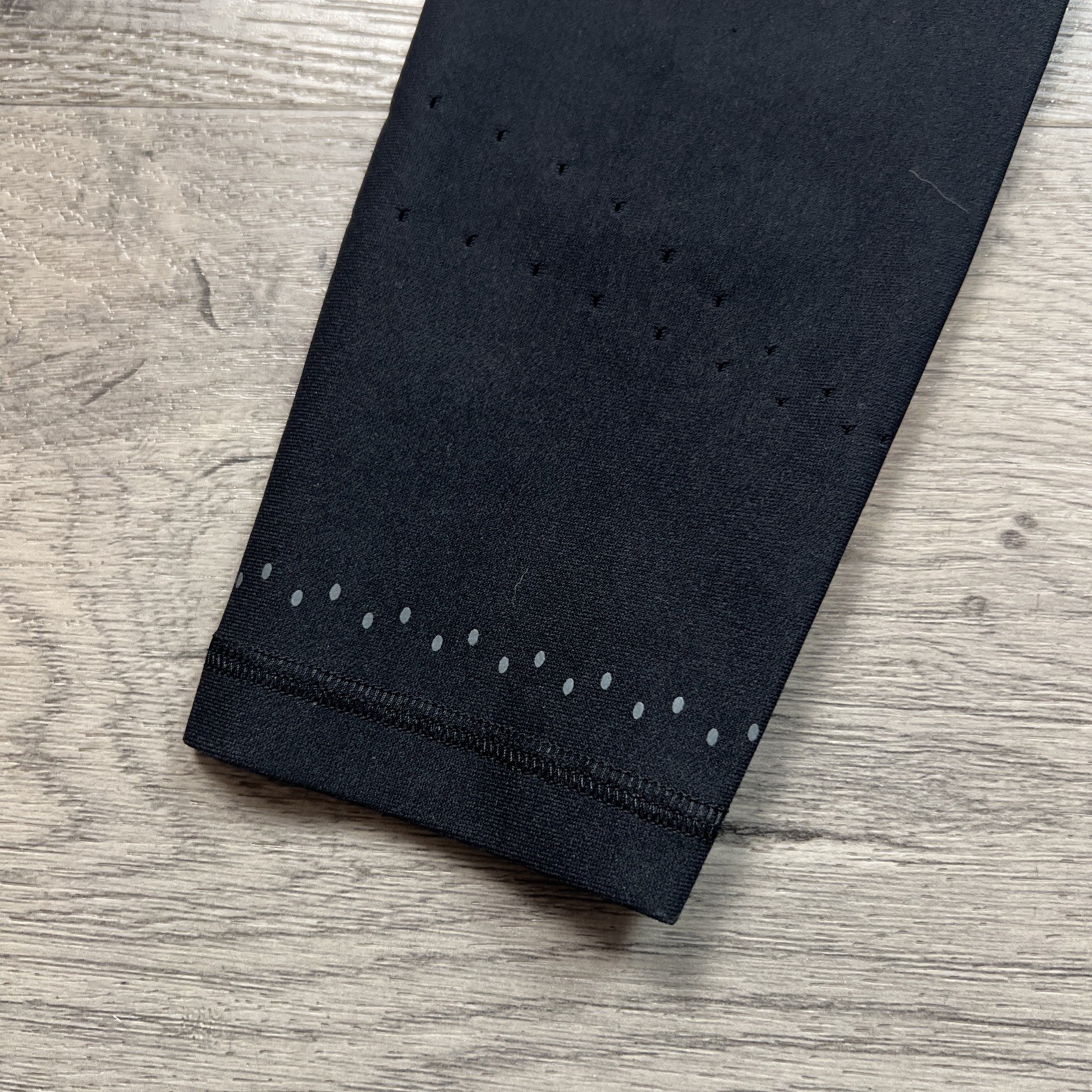 Lululemon Zoned In Tight 27” Zipper Pocket W5BBNS Moon phase Size 4 Perforated
