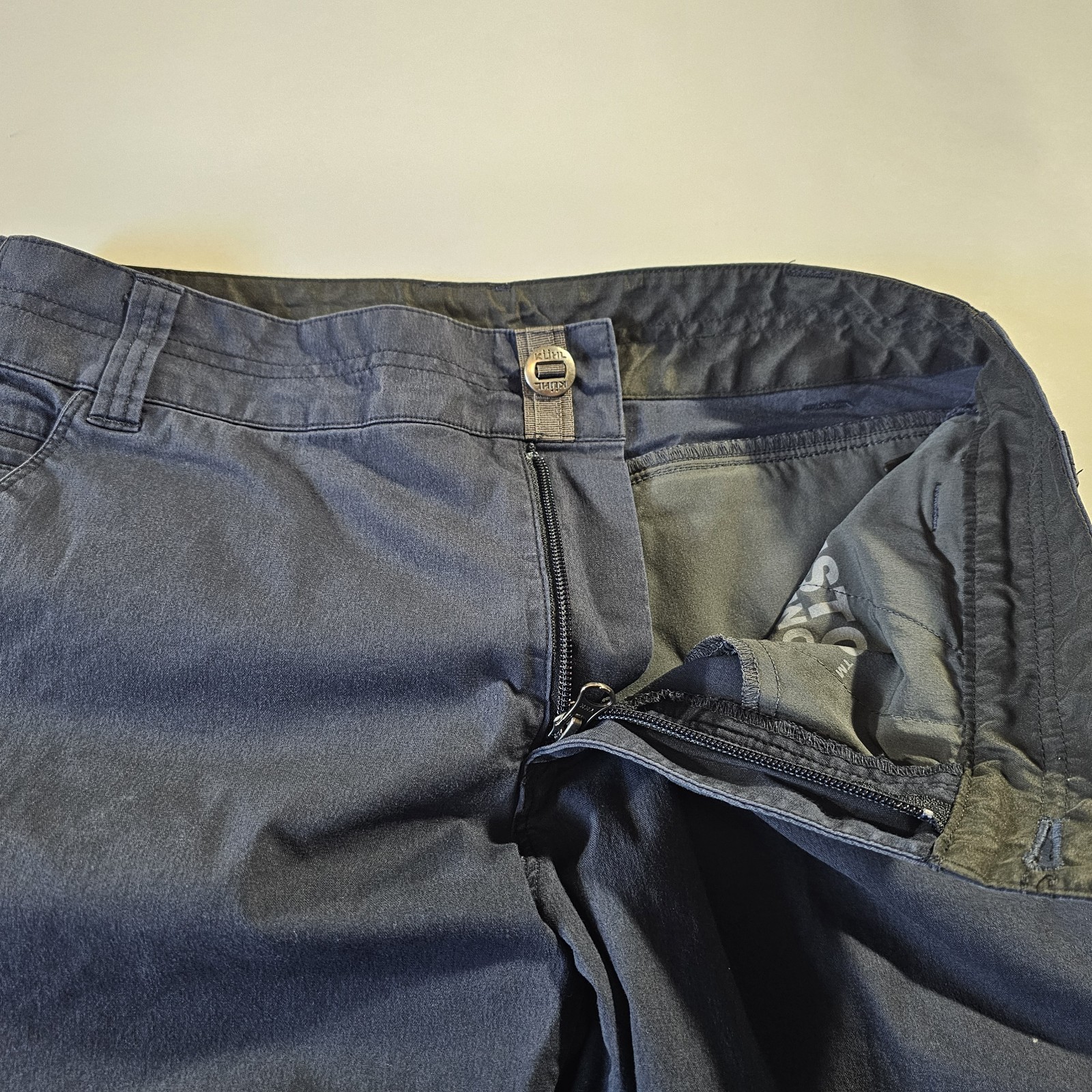 Kuhl Xkanvas Resistor Lite Slim Cargo Pocket Chino Pants 30