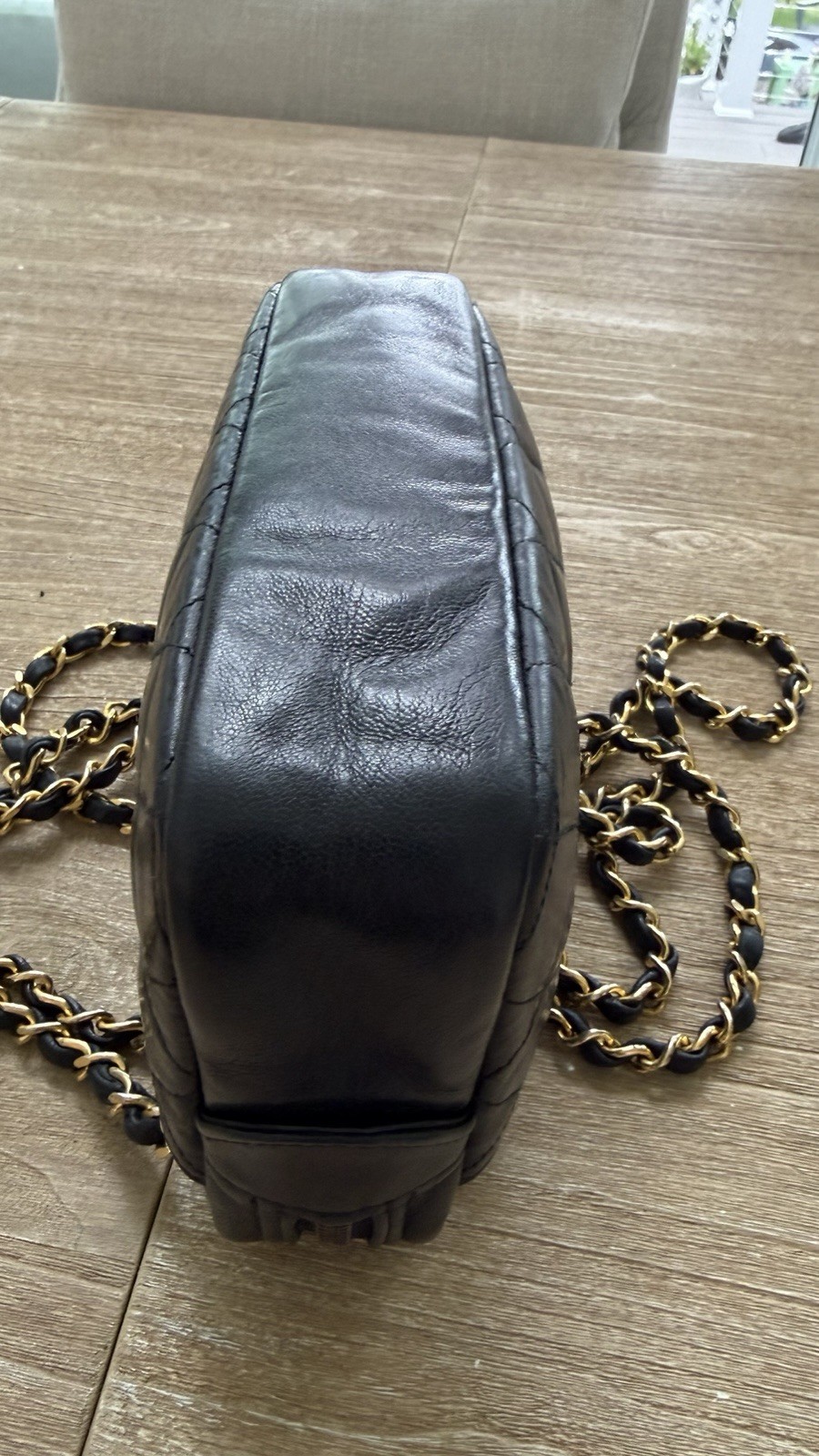 Authentic CHANEL Black Quilted Zip Chain Shoulder camera Bag Gold Hardware CC