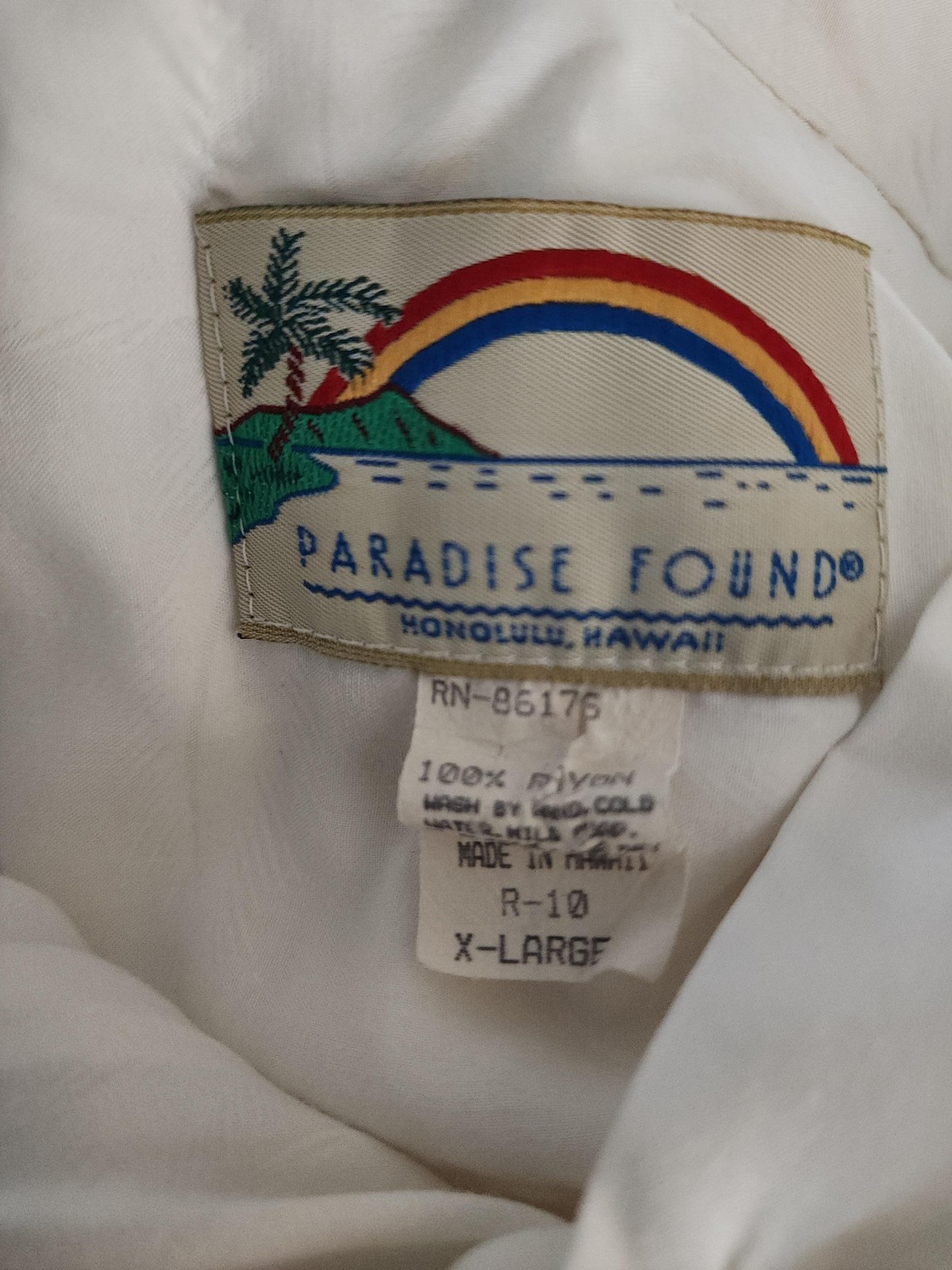 Paradise Found Shirt Mens XL White Hawaiian Aloha Camp Button Up Made Hawaii
