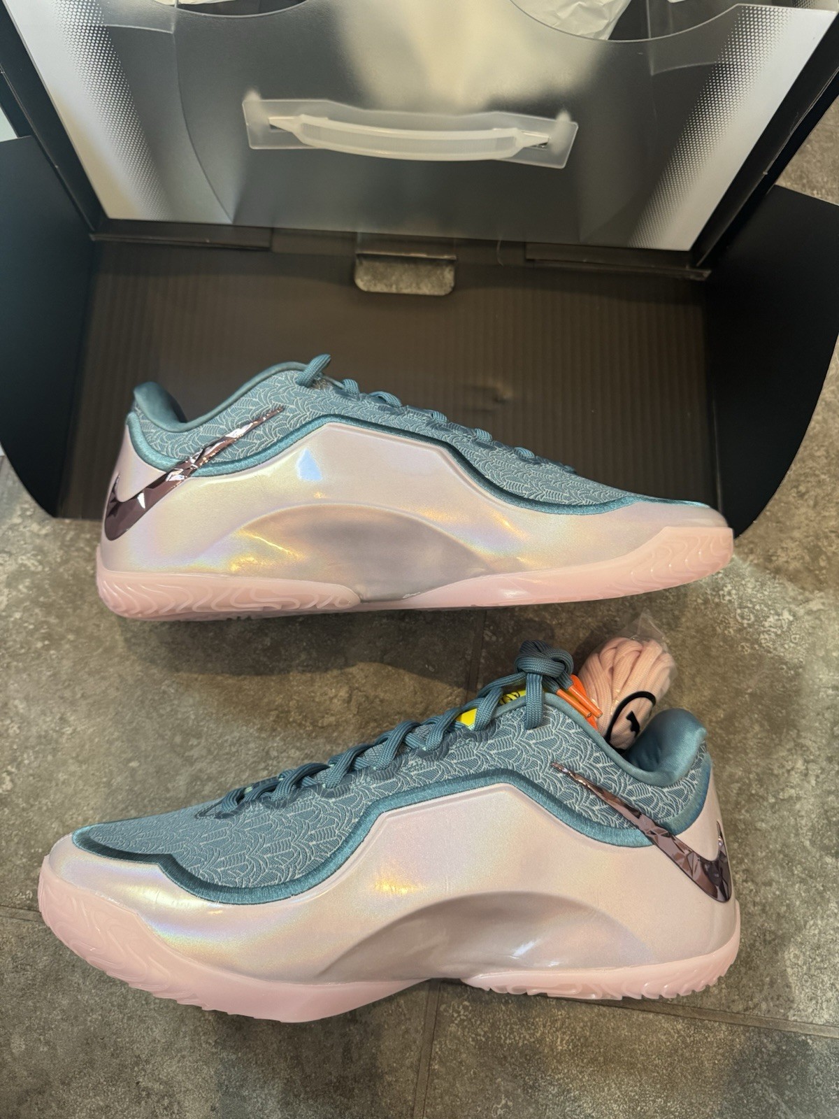 LEBRON XXIII SMOKEY BLUE/MULTI-COLOR BLEU FUMEE Size 14 NEW In Box IH1513 001