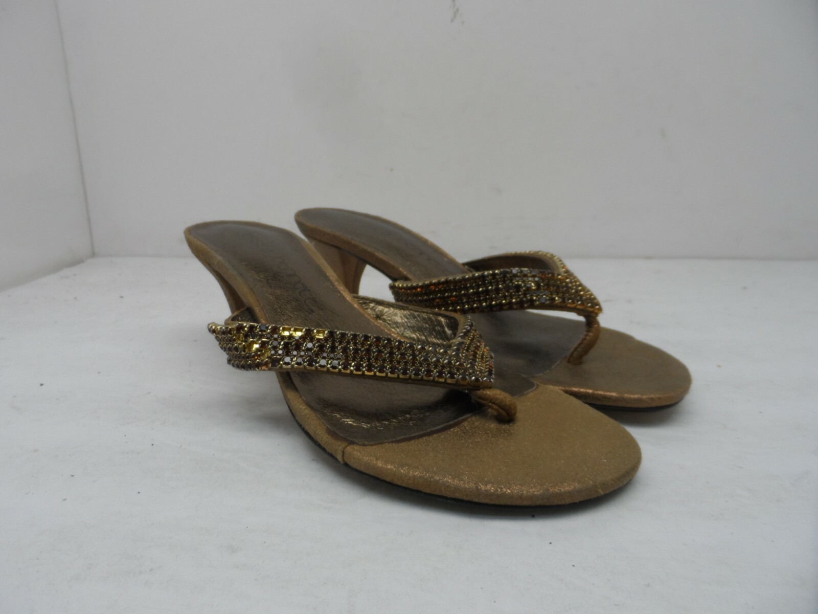 Jessica Bennett Women’s Jewel Flip-Flop Brown Size 5.5M
