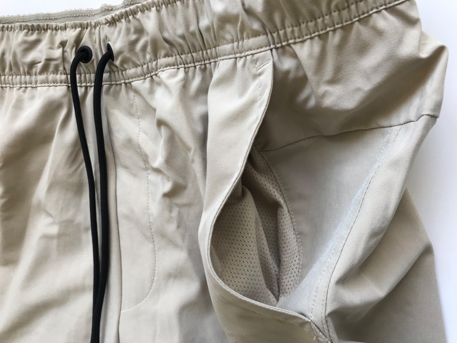 Nike Men’s Unlimited Lined Training Shorts DV9334 251 Desert Khaki Size XL Dusty